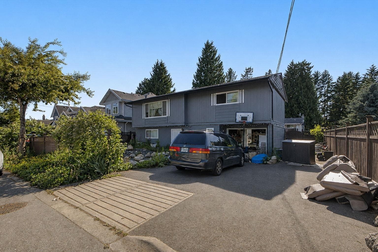 7427 115 Street, Delta — sold