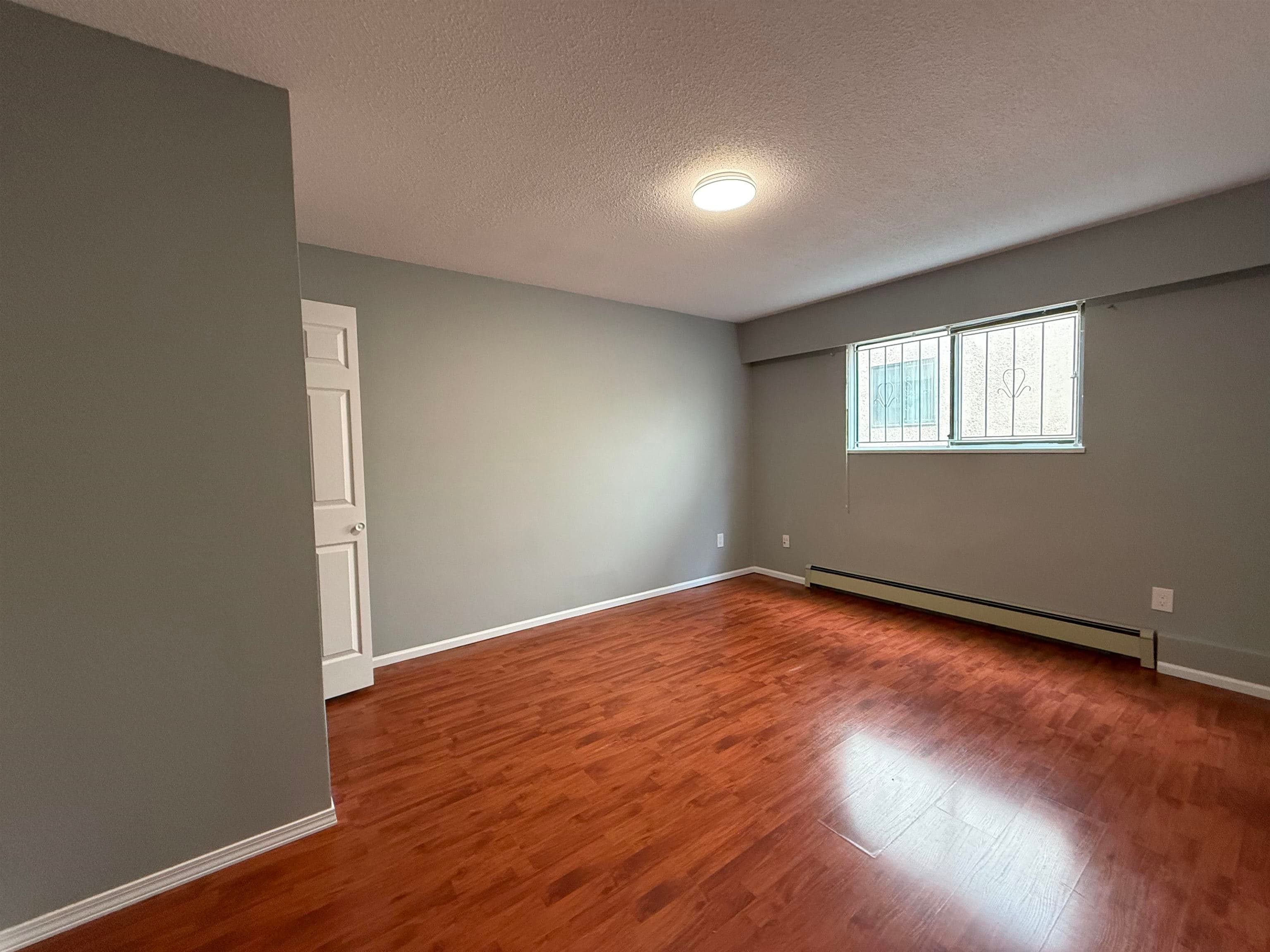 1 Bed Suite - 2323 E 41st Avenue, Vancouver, V5R 2W2 — photo 5
