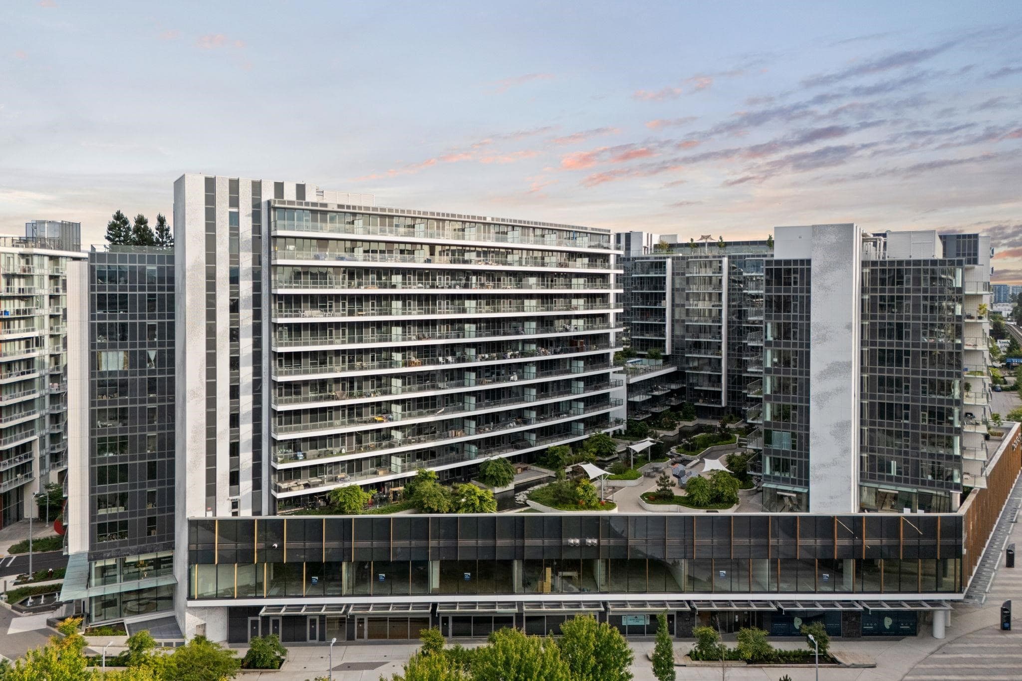 1483 - 8671 Hazelbridge Way, Richmond, V6X 0W9 — photo 4