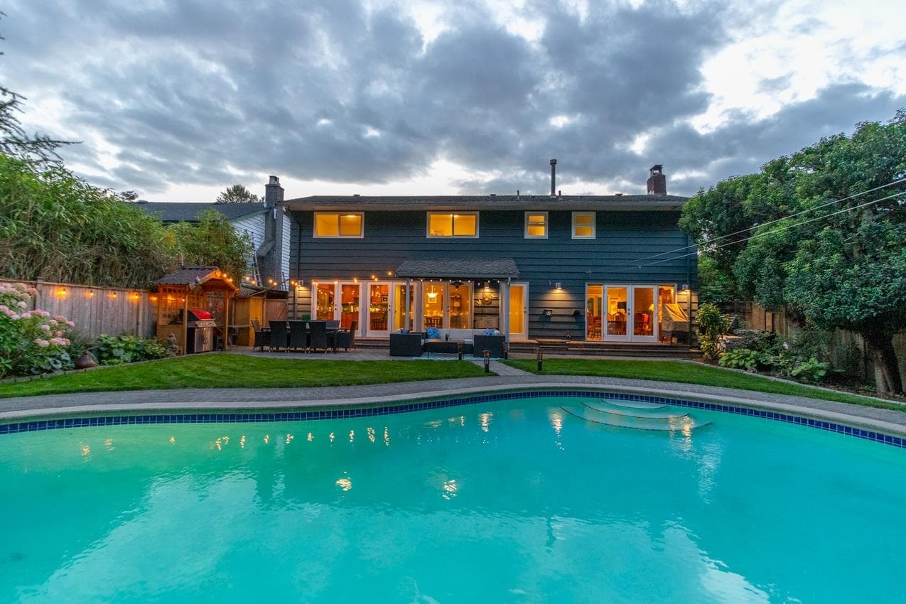 2864 Bushnell Place, North Vancouver