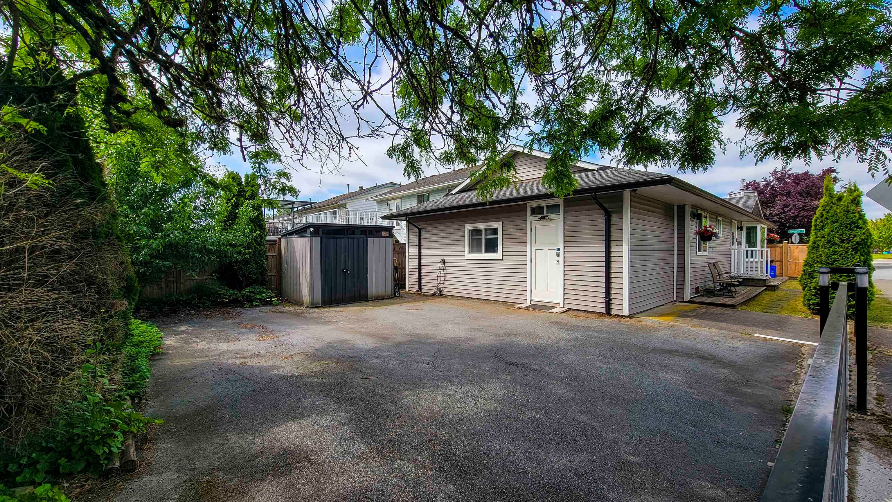 2288 Willoughby Way, Langley, V2Y 1K6 — photo 5