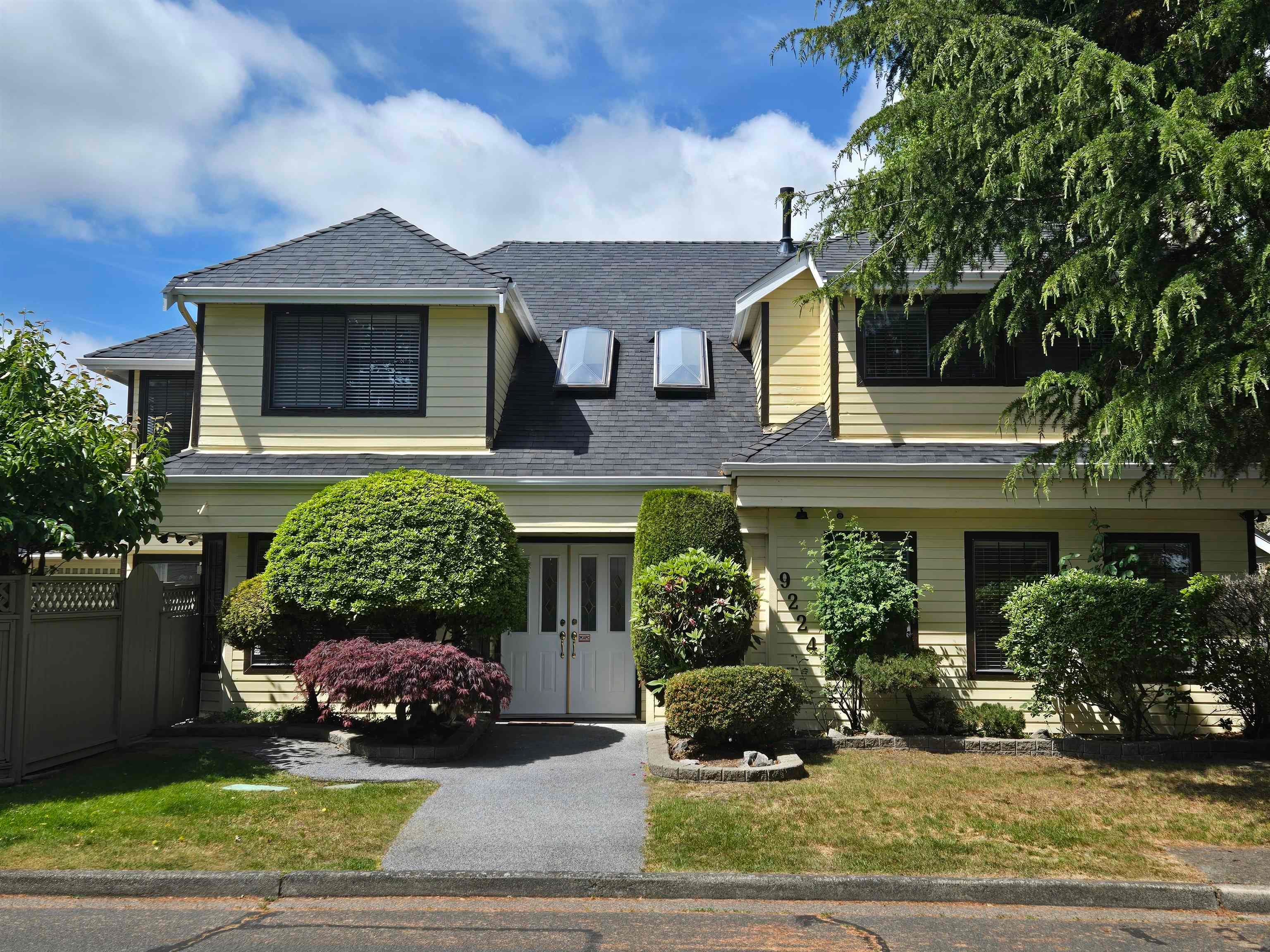 9224 Evancio Crescent, Richmond