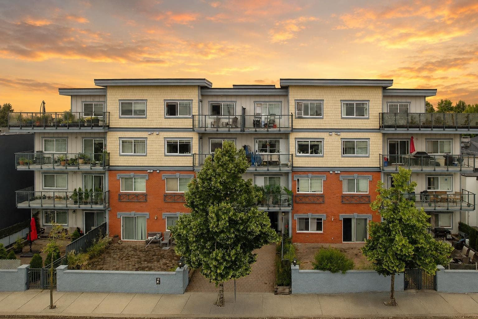 401 - 22363 Selkirk Avenue, Maple Ridge