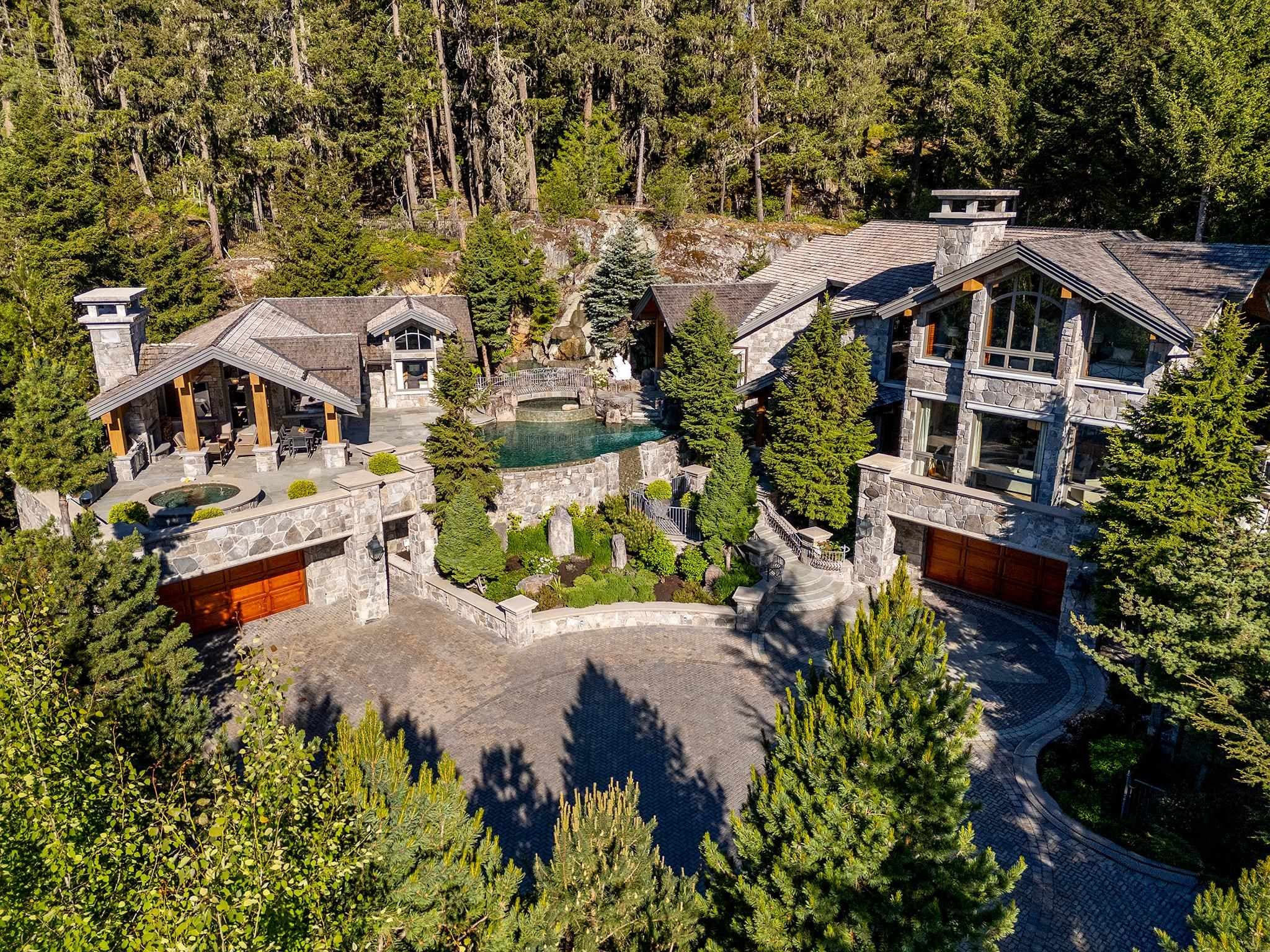 7469/73 Treetop Lane, Whistler