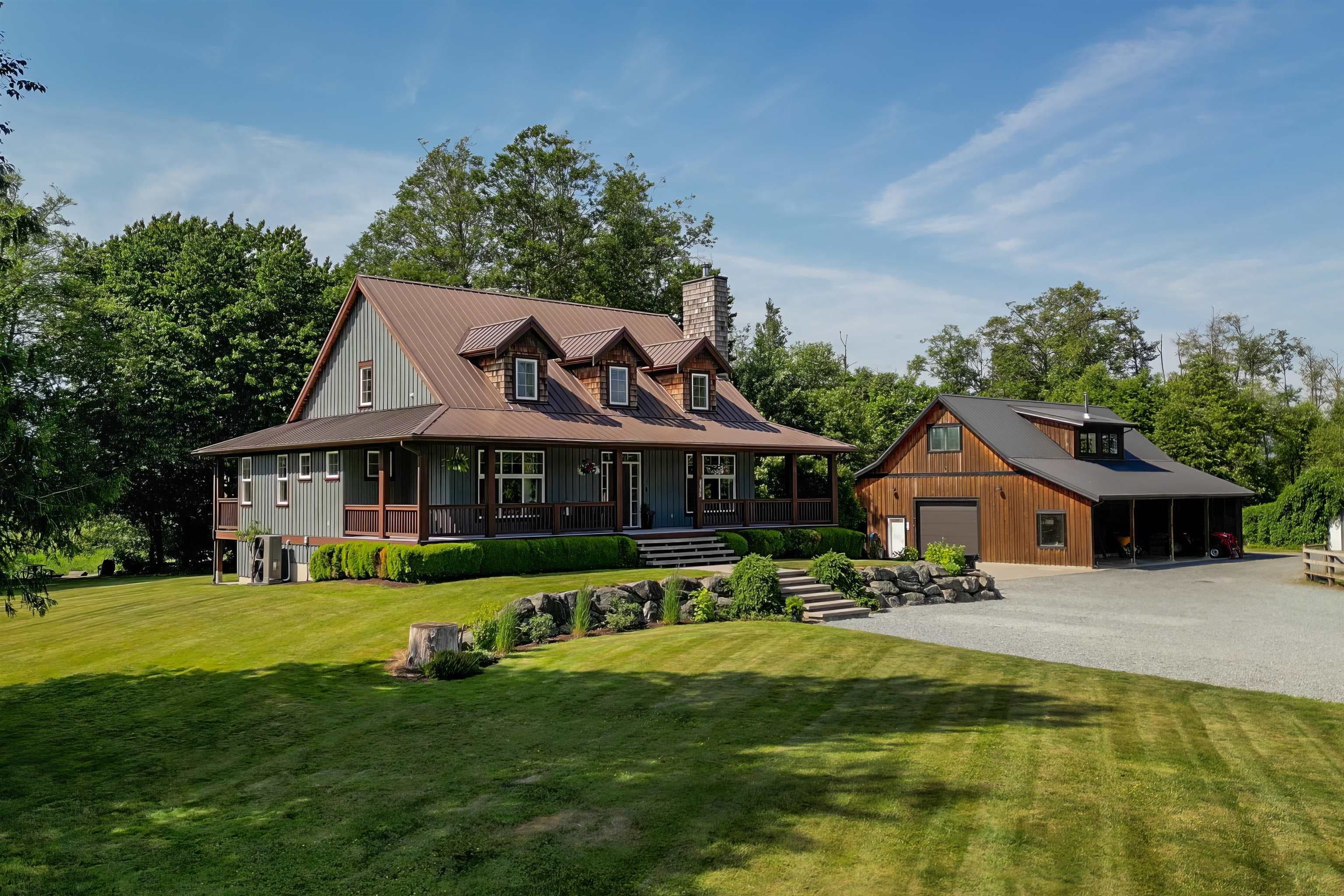 5395 Hooge Road, Sardis - Greendale
