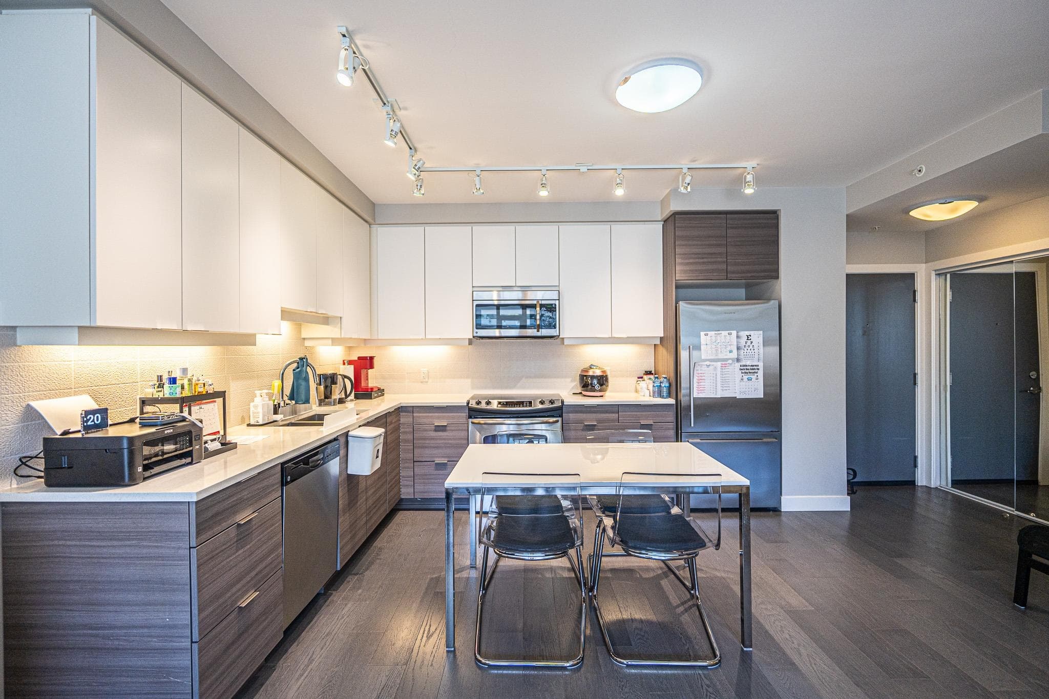 306 - 9393 Tower Road, Burnaby, V5A 0E2 — photo 3