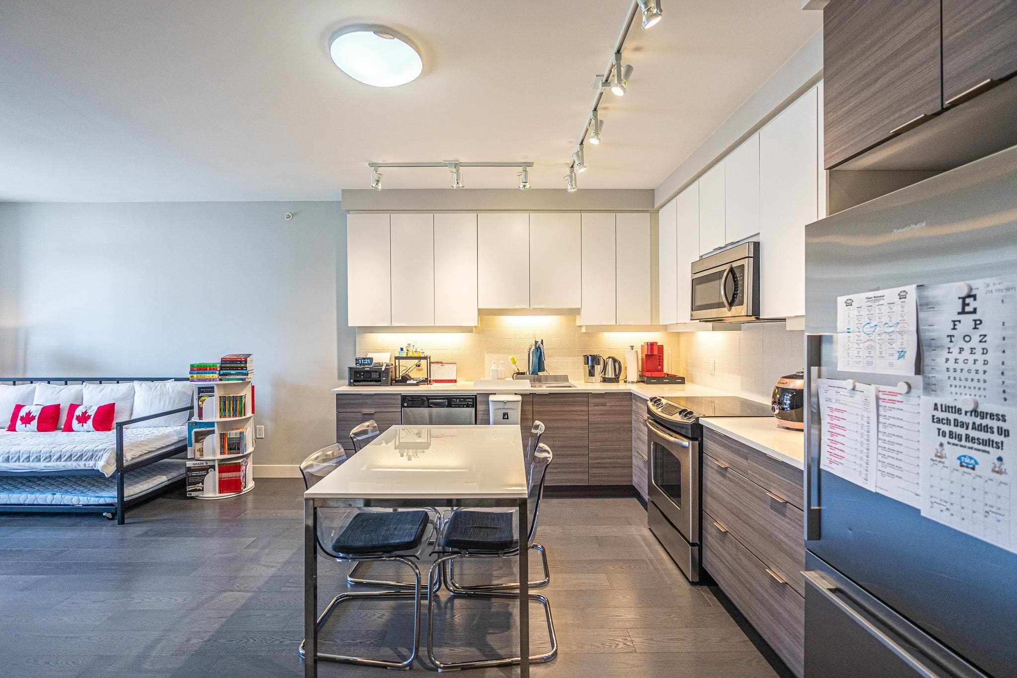 306 - 9393 Tower Road, Burnaby, V5A 0E2 — photo 5