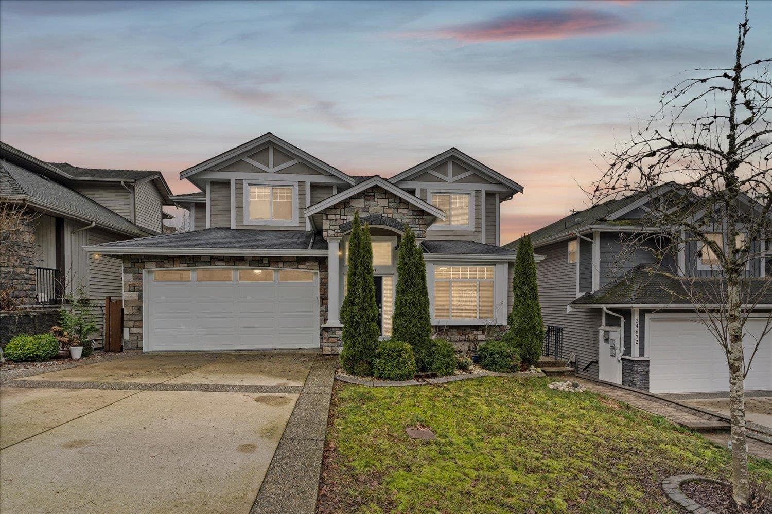 24680 103a Avenue, Maple Ridge, V2W 0B1 — photo 1