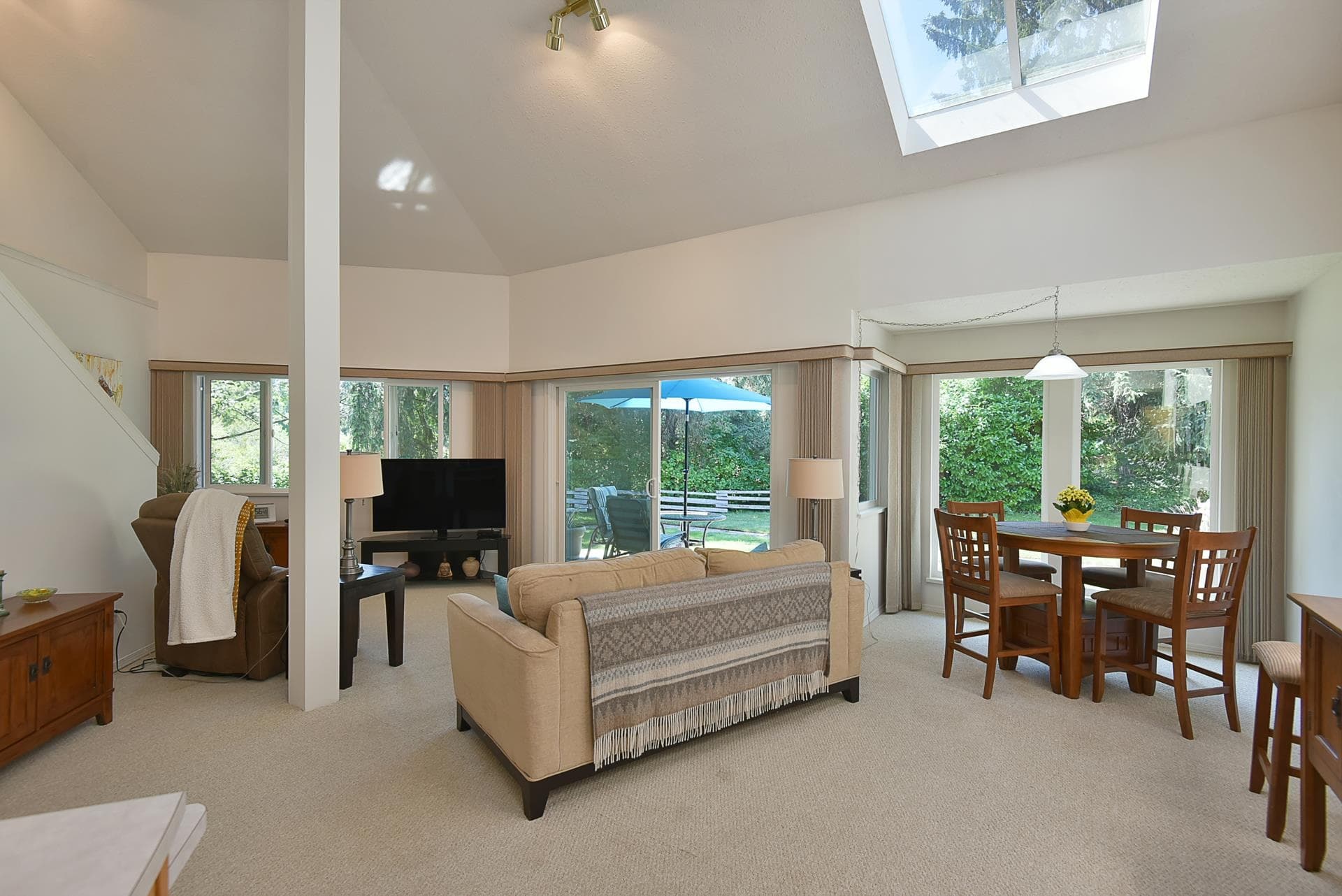11 - 5761 Wharf Avenue, Sechelt