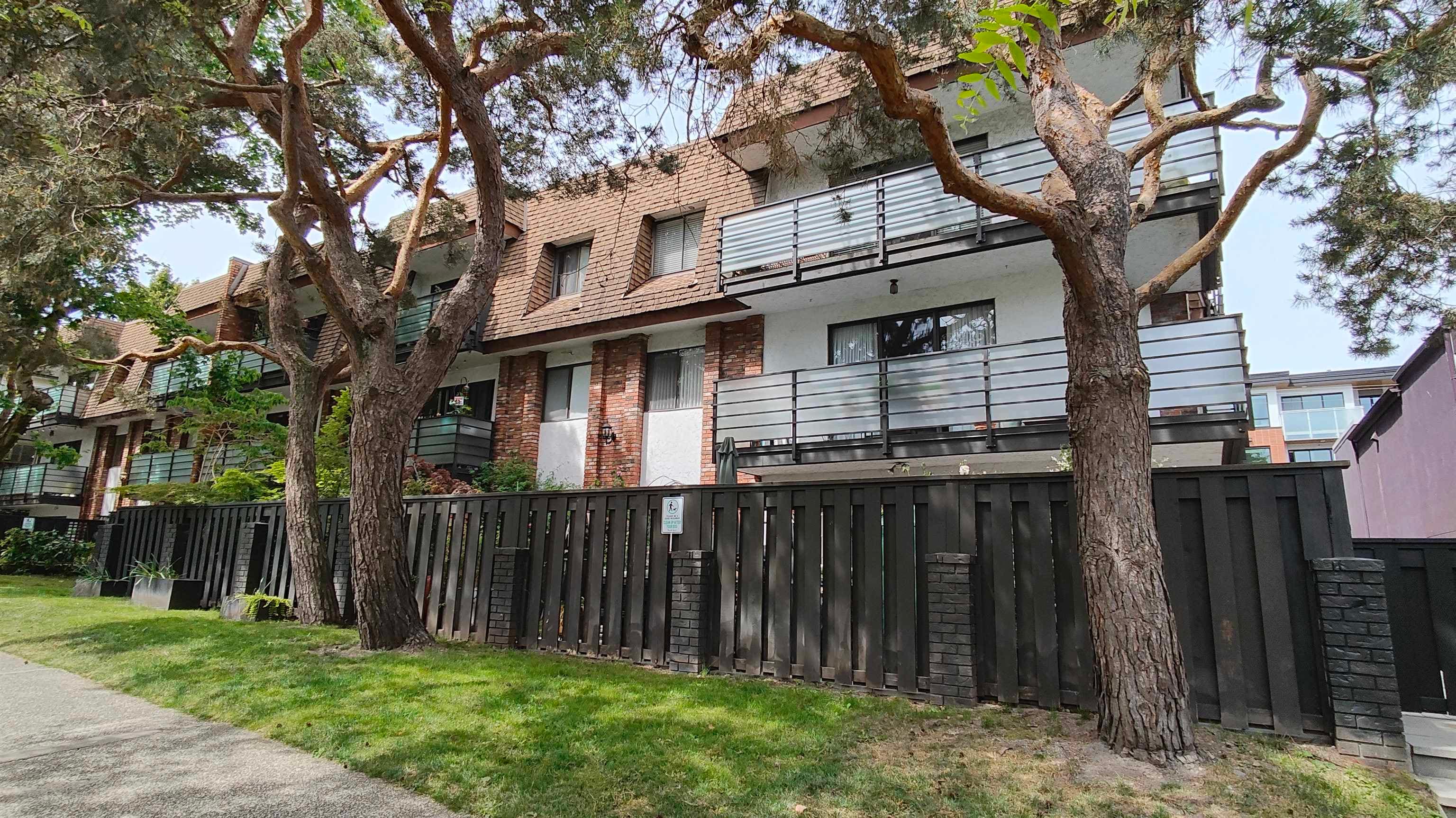 202 - 1933 W 5th Avenue, Vancouver, V6J 1P6 — photo 2