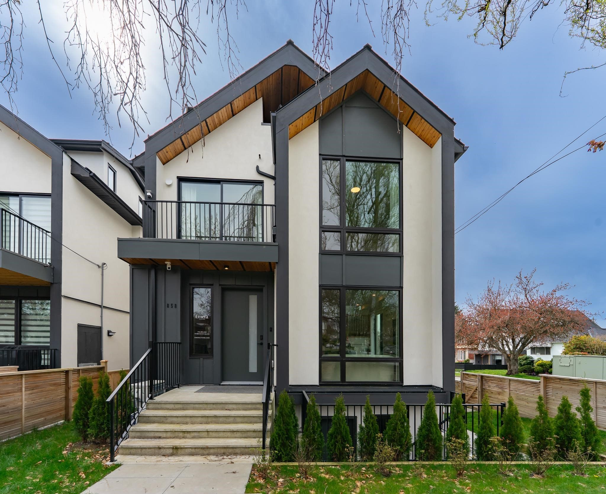 858 W 64th Avenue, Vancouver