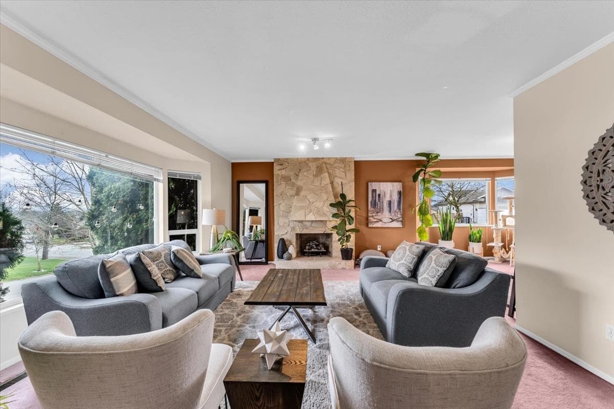 5737 190 Street, Surrey