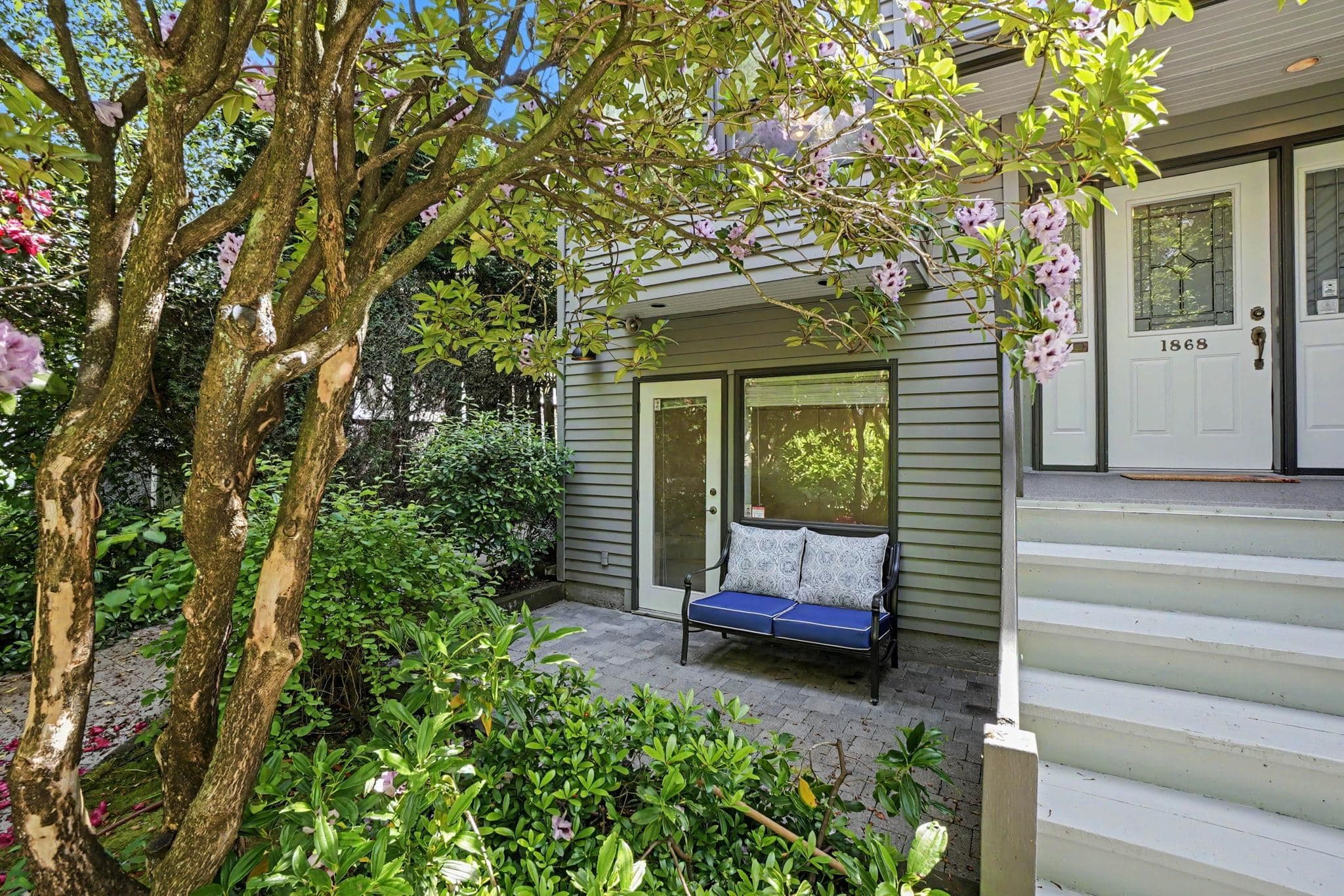 1868 W 15th Avenue, Vancouver, V6J 2L1 — photo 2