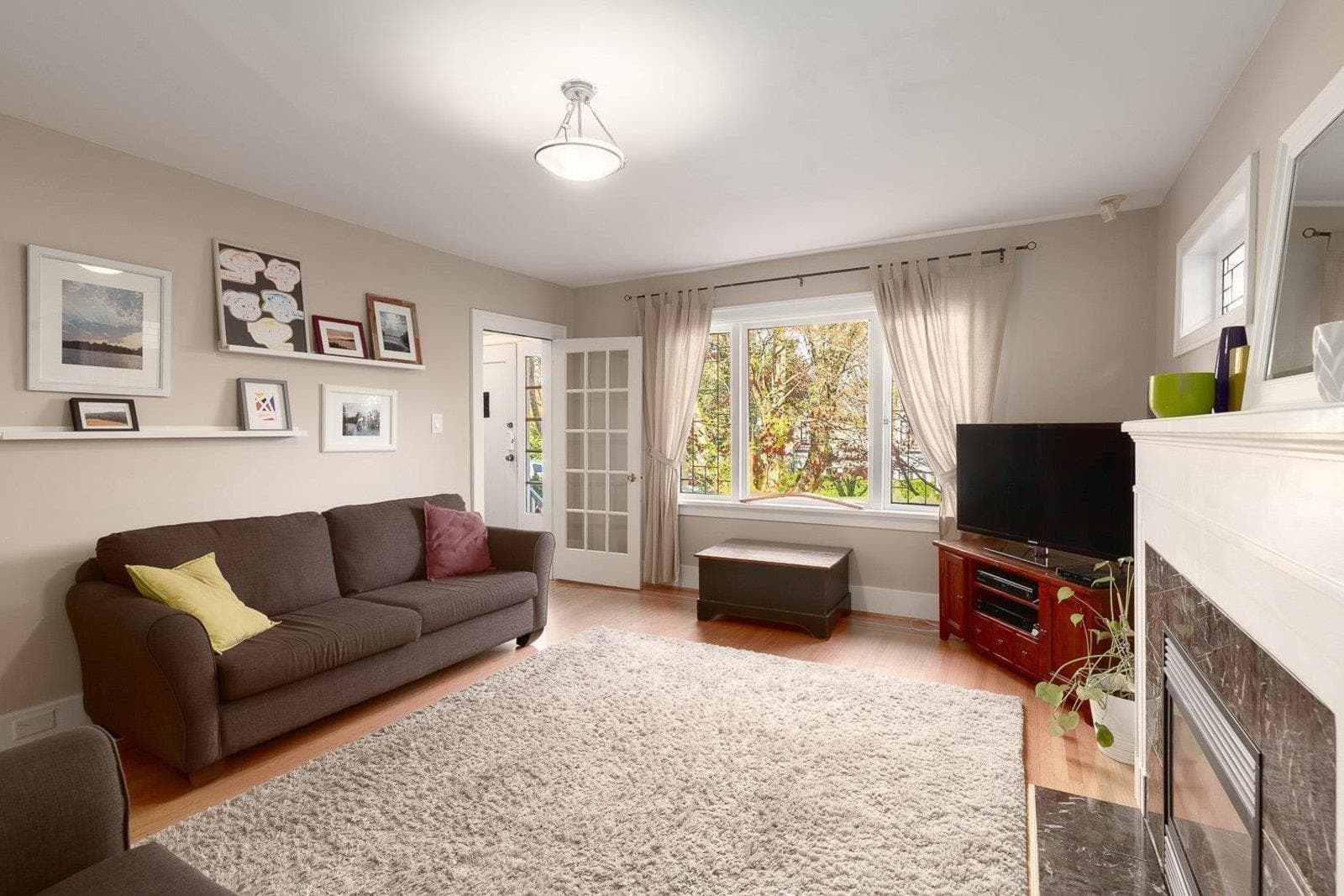 Upper - 3750 W 11th Avenue, Vancouver, V6R 2K6 — photo 2
