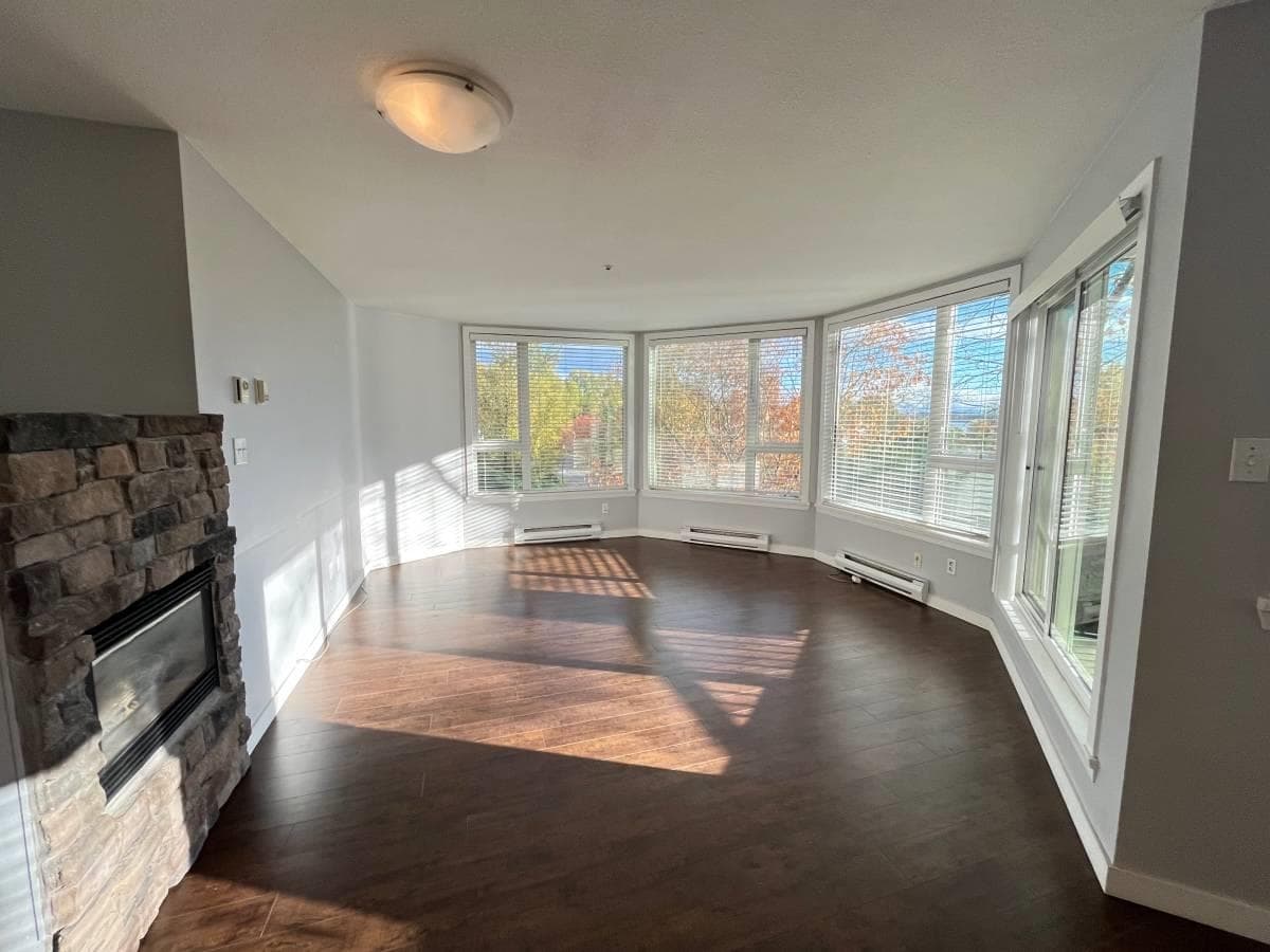 11595 Fraser Street, Maple Ridge, V2X 0X7 — photo 3