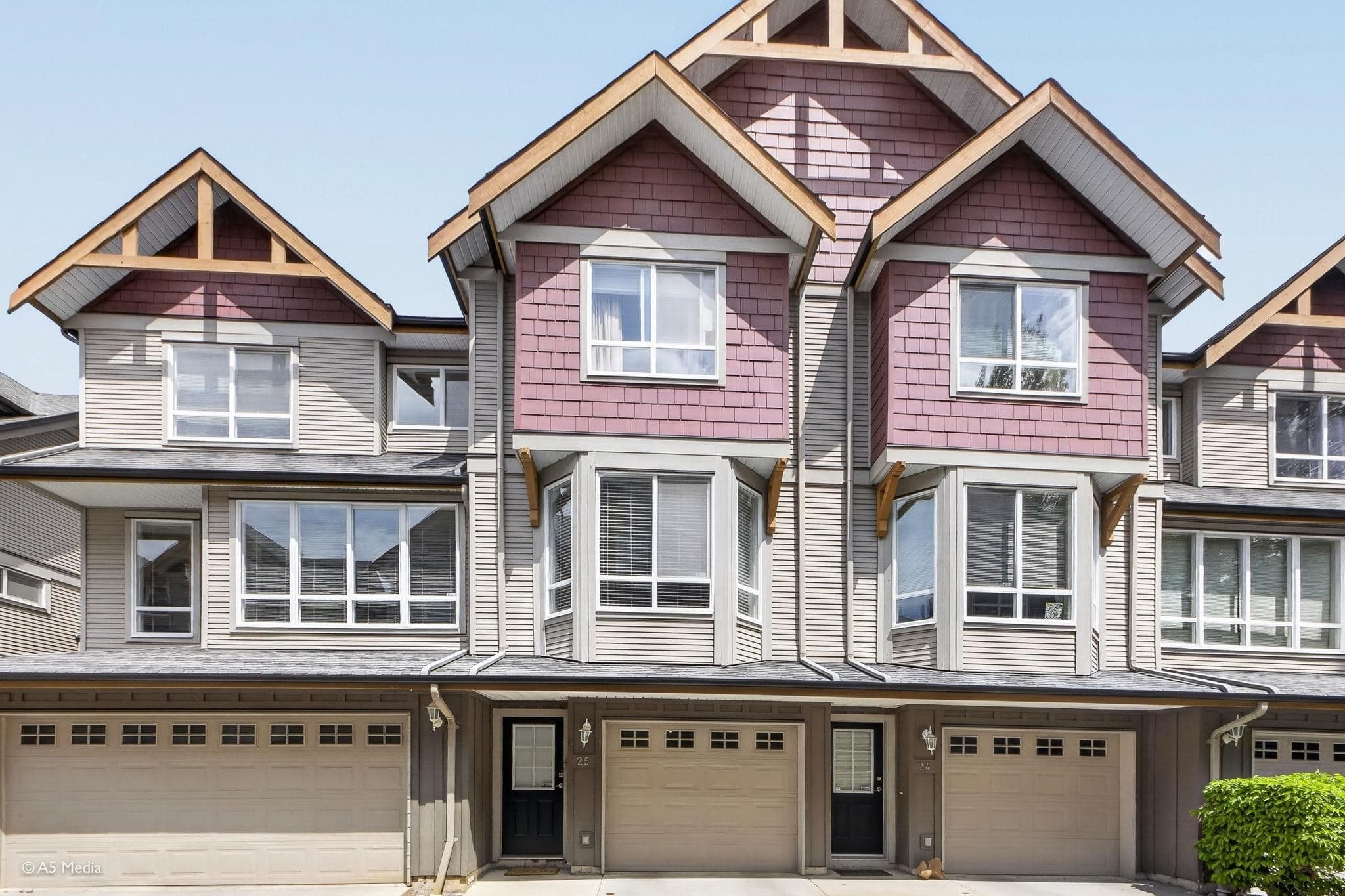 25 - 16789 60 Avenue, Surrey