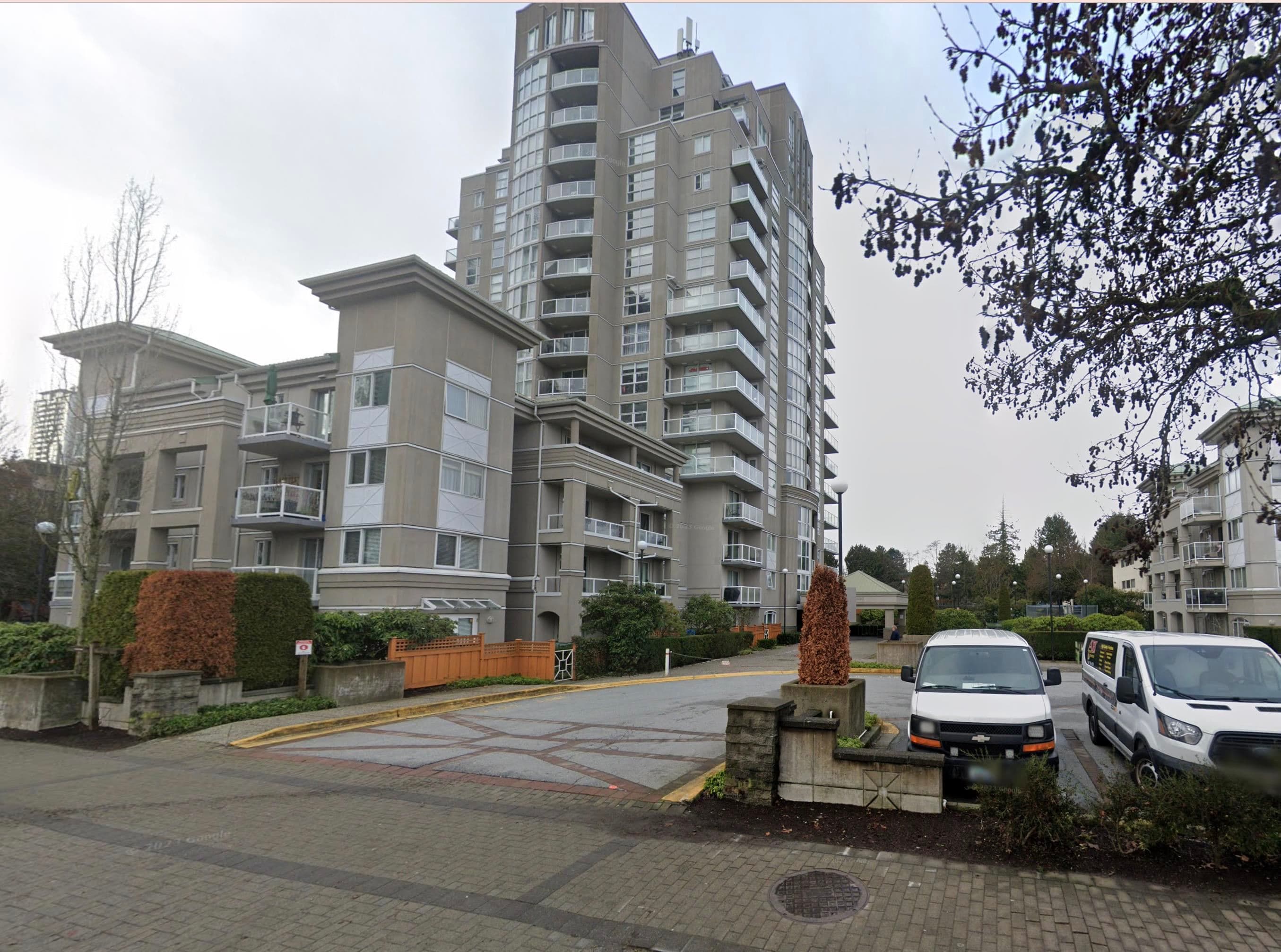 1206 - 10523 University Drive, Surrey