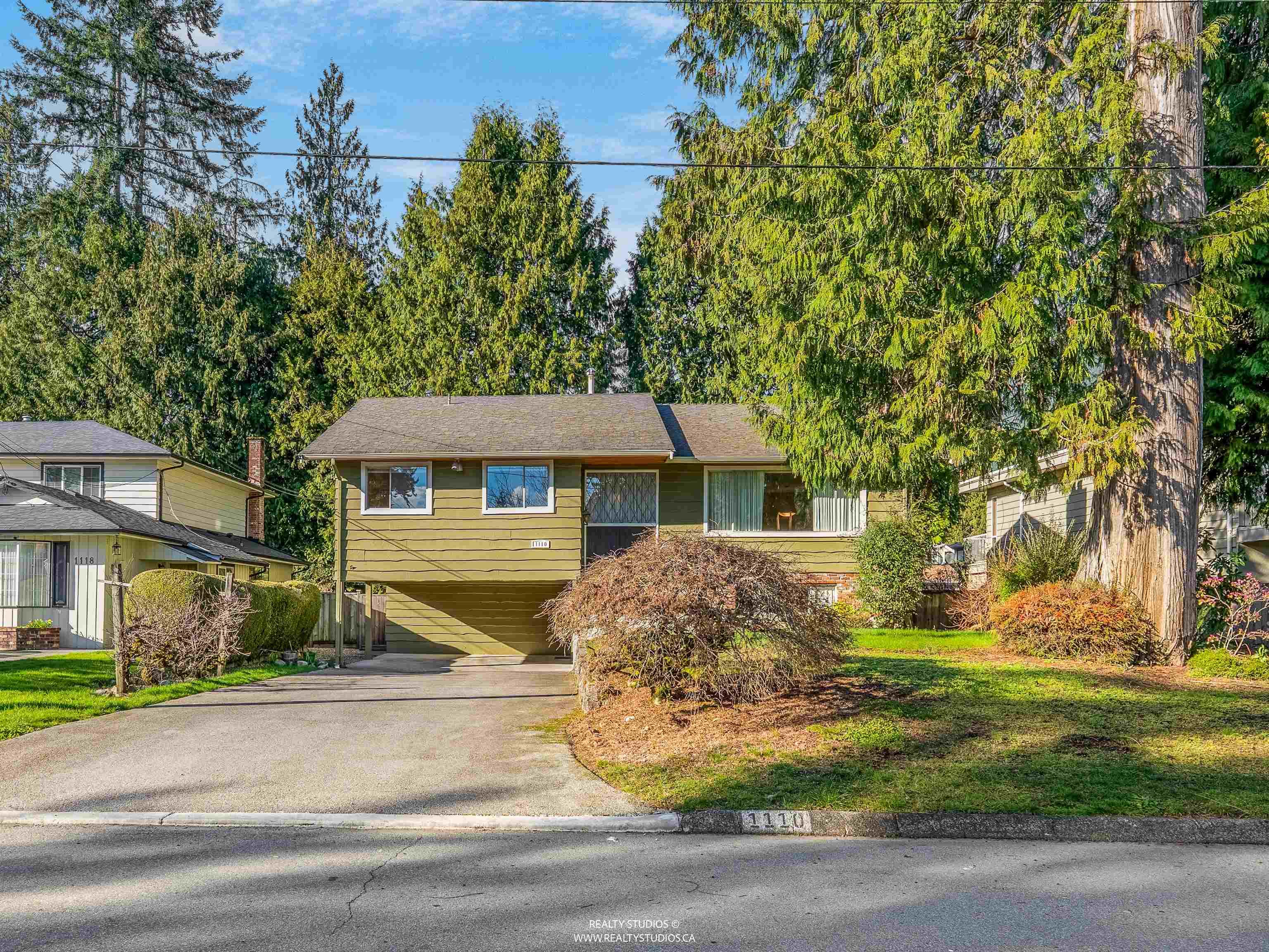 1110 Lodge Road, North Vancouver