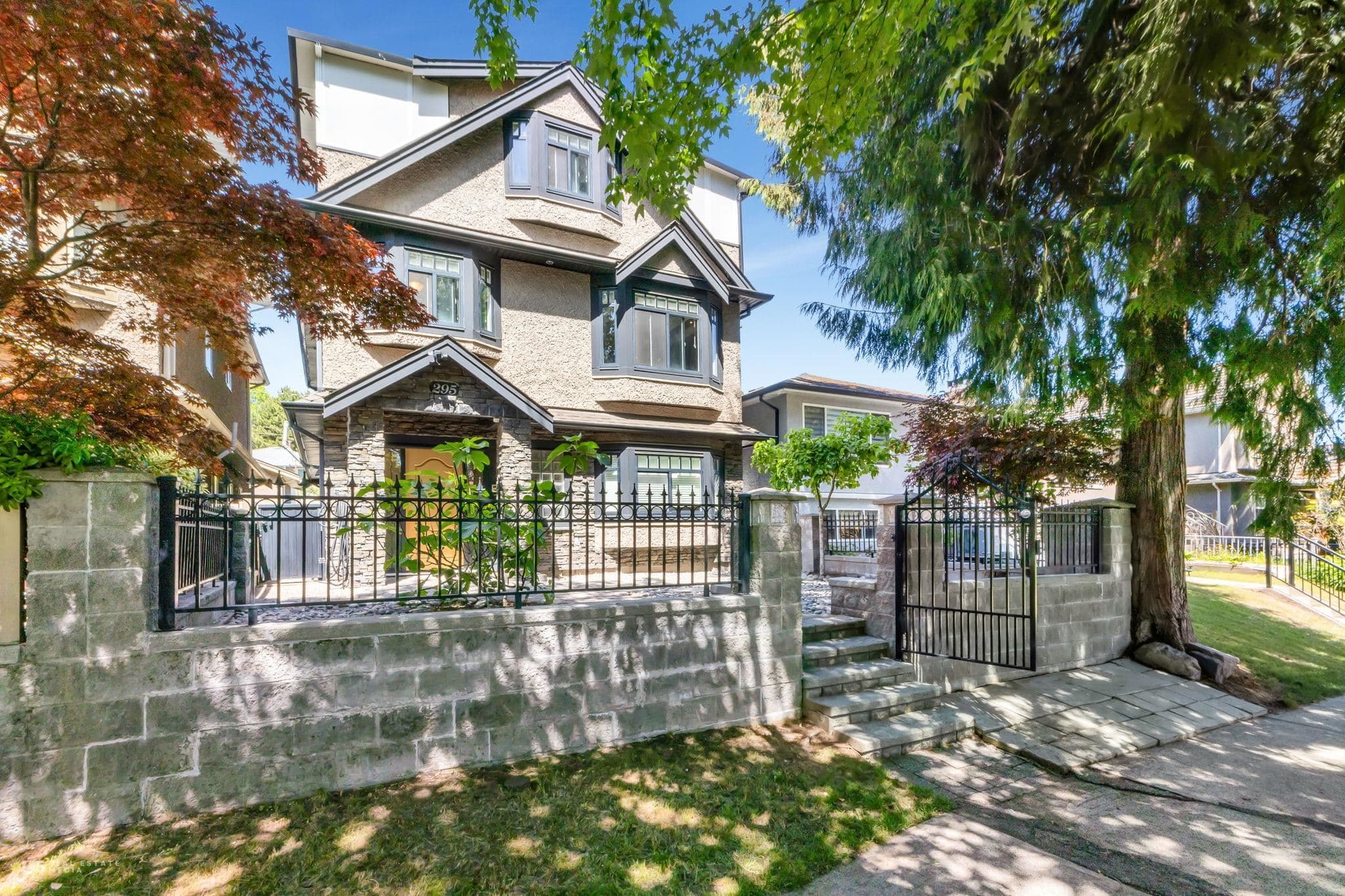 295 W 63rd Avenue, Vancouver