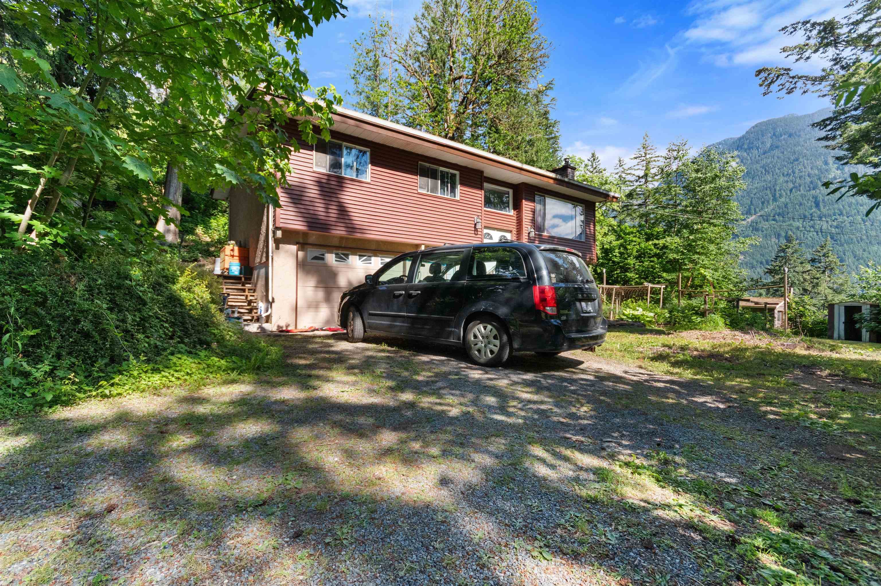 21128 Landstrom Road, Hope, V0X 1L3 — photo 2
