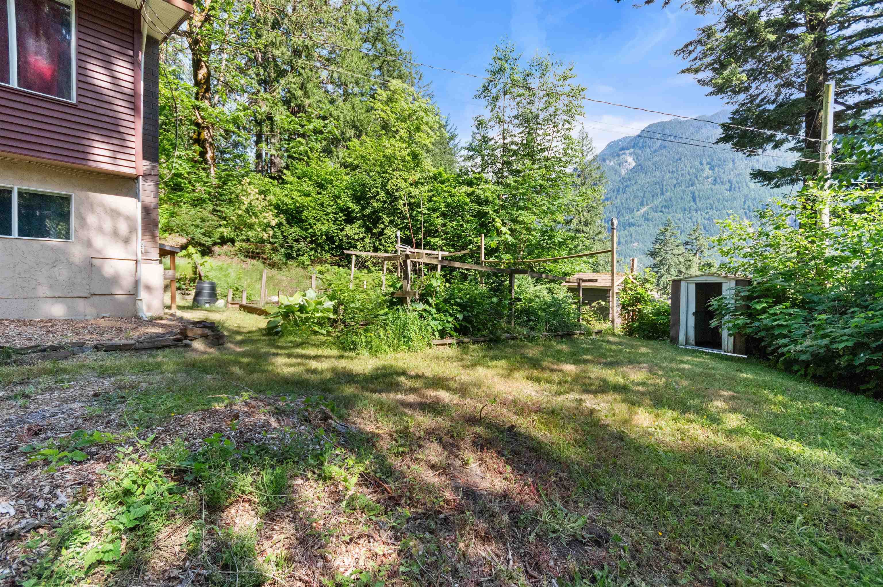 21128 Landstrom Road, Hope, V0X 1L3 — photo 4