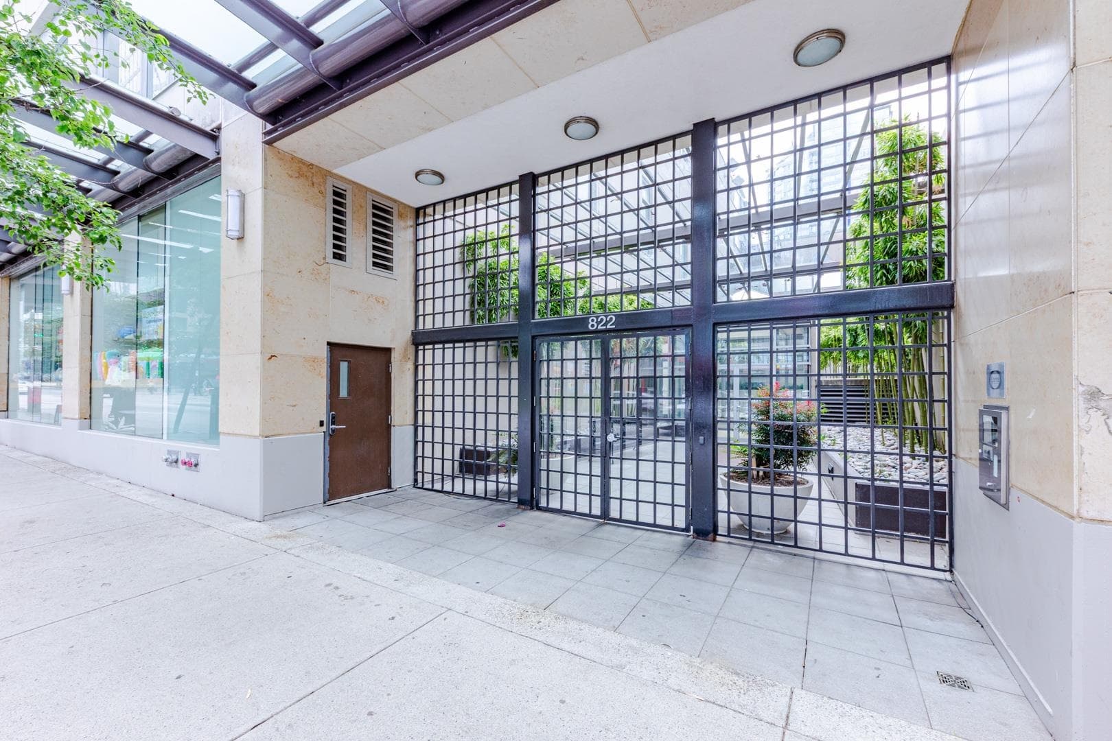 906 - 822 Seymour Street, Vancouver, V6B 1L7 — photo 3