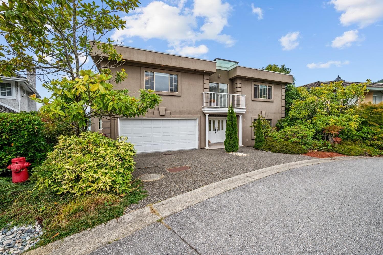 5532 Westhaven Road, West Vancouver, V7W 3E9 — photo 2