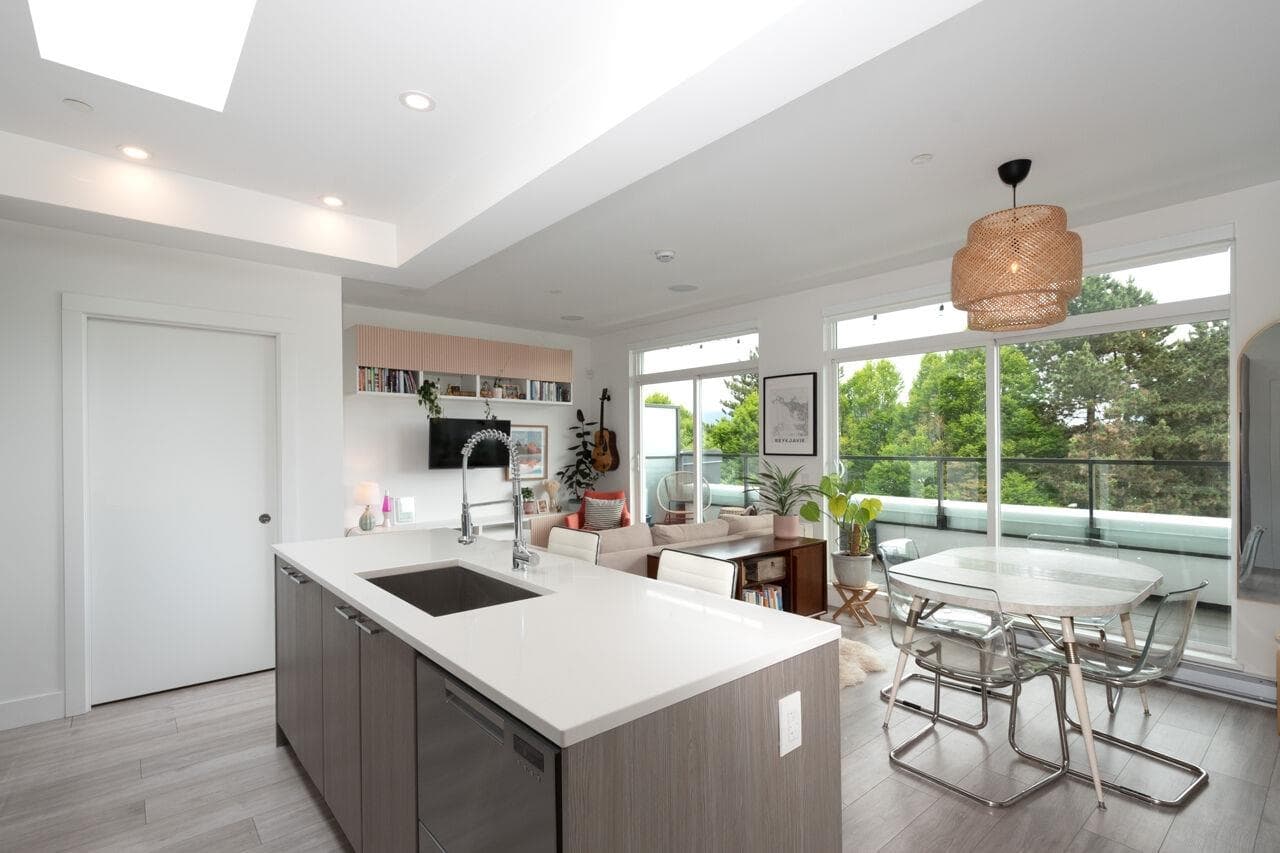 PH2 - 979 E 19th Avenue, Vancouver, V5V 3C4 — photo 2
