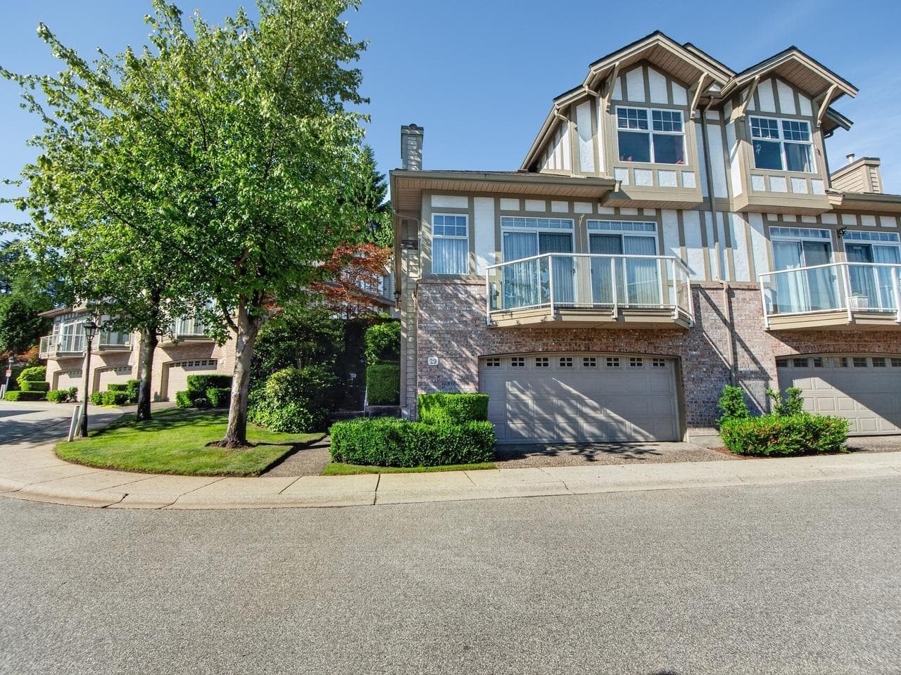 29 - 5221 Oakmount Crescent, Burnaby, V5H 4R4 — photo 1
