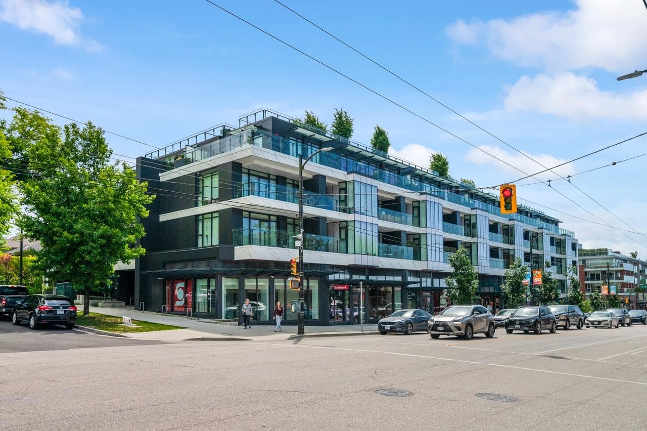201 - 3596 W 28th Avenue, Vancouver
