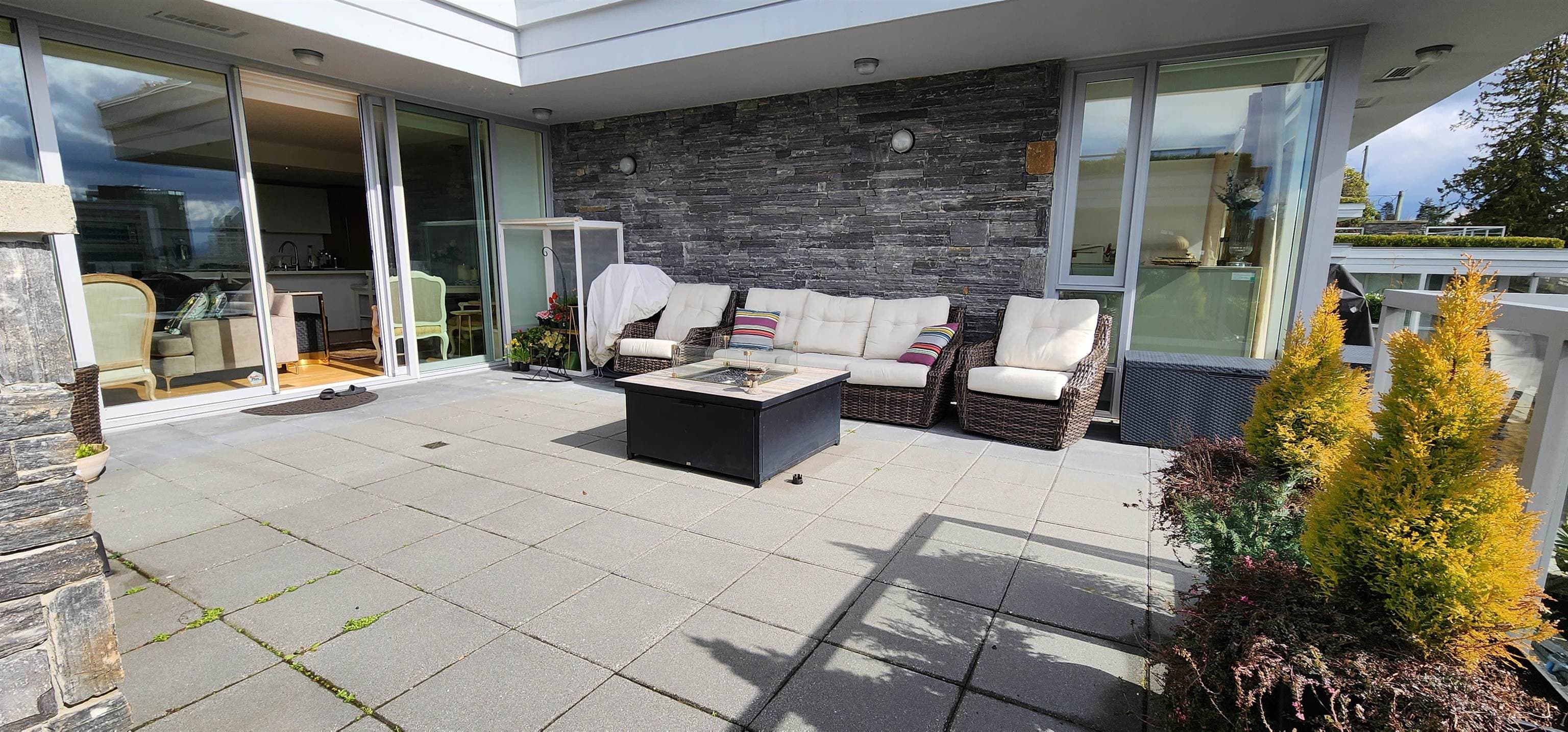 402 - 876 Keith, West Vancouver, V7M 1M3 — photo 5