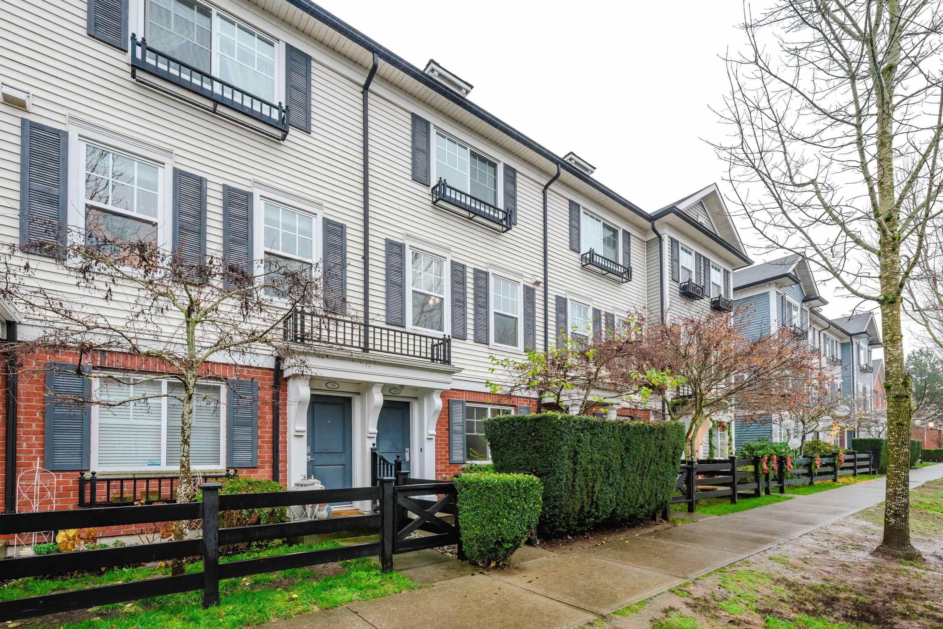 38 - 18983 72a Avenue, Surrey
