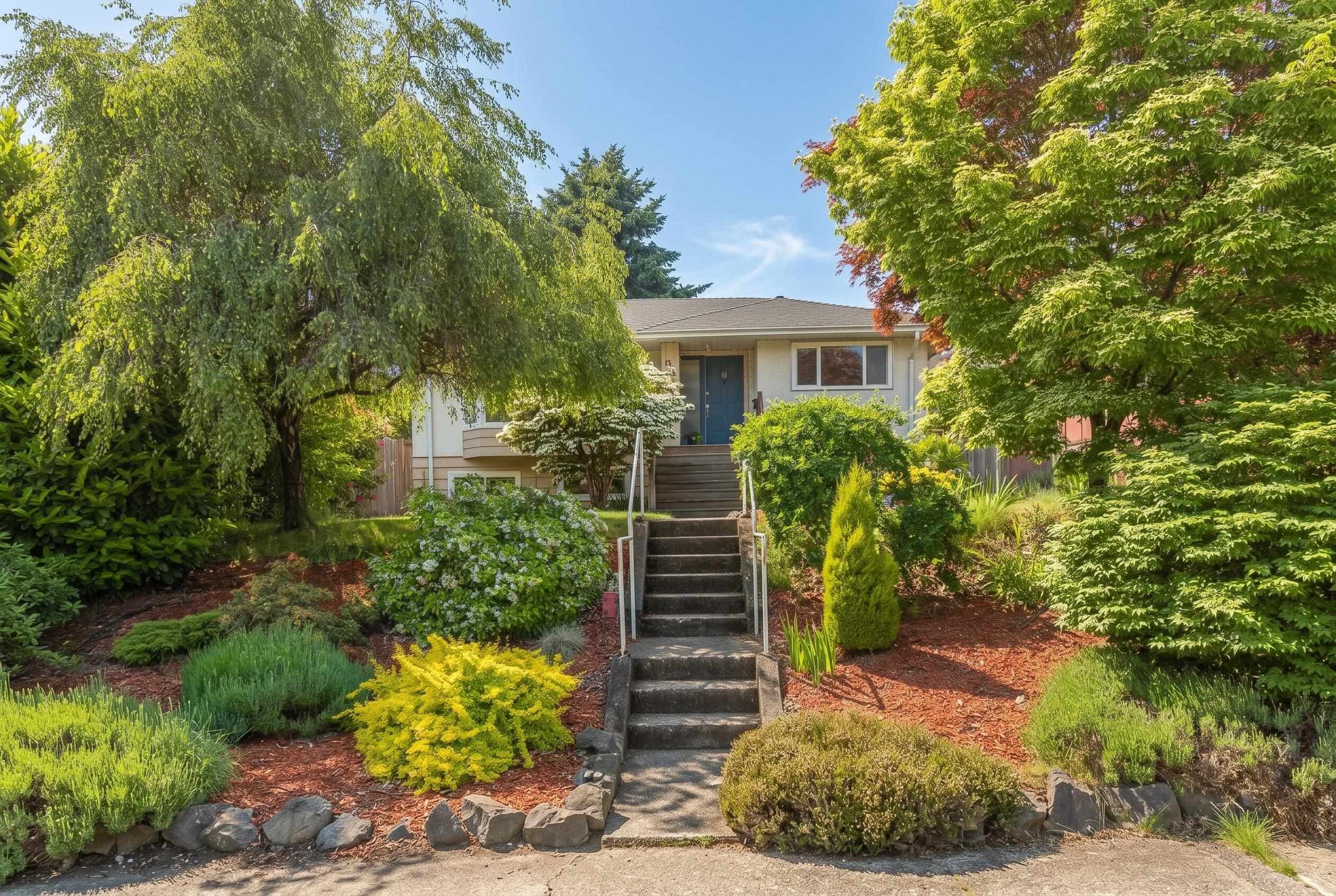 513 Garrett Street, New Westminster, V3L 3S5 — photo 2