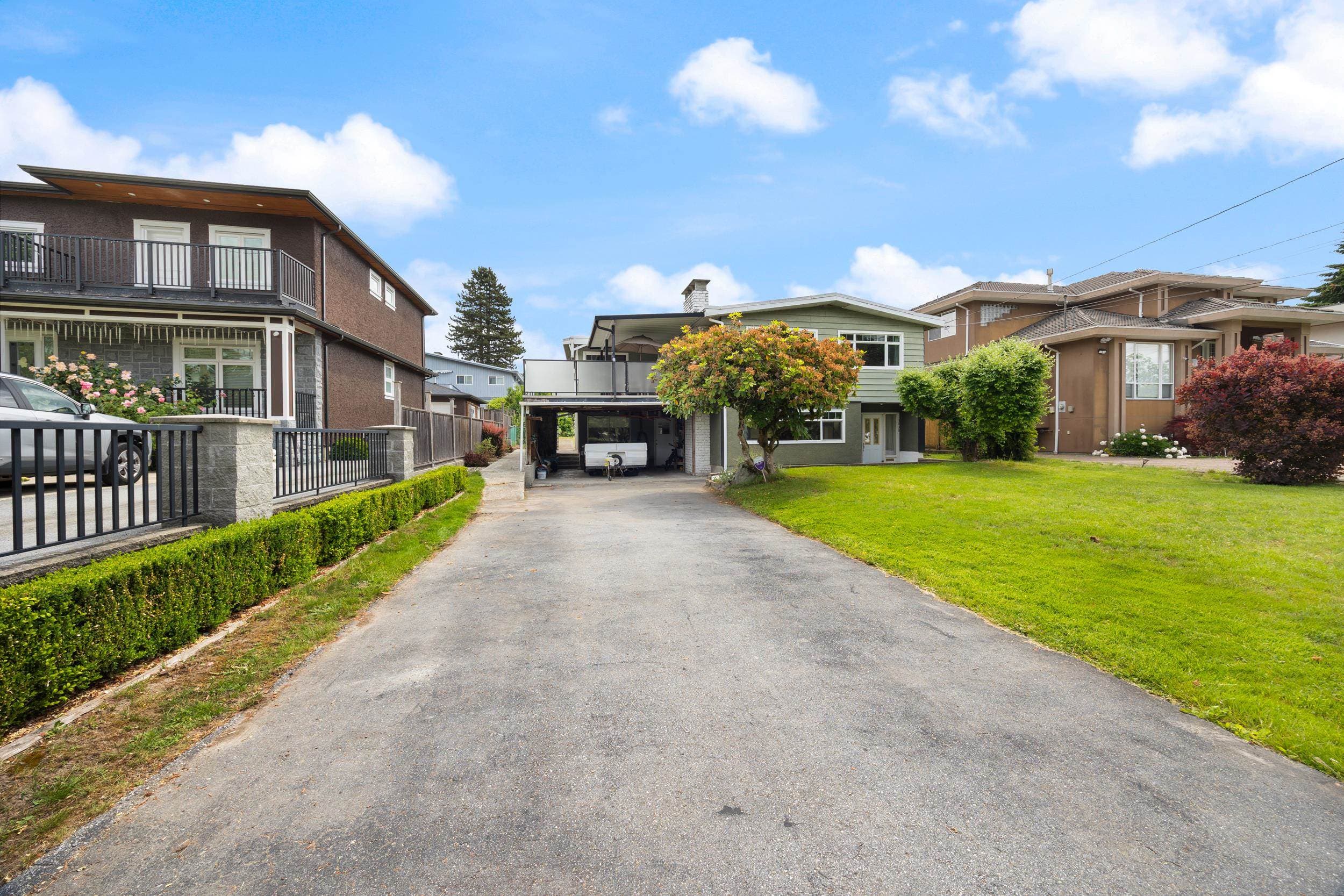 1530 Sherlock Avenue, Burnaby, V5A 2M8 — photo 3