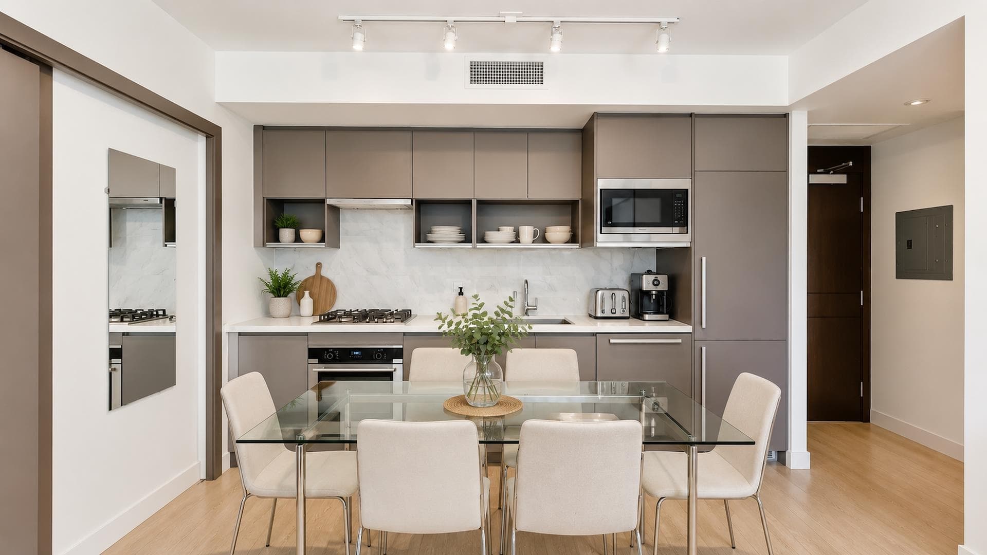 805 - 68 Smithe Street, Vancouver, V6B 0P4 — photo 5