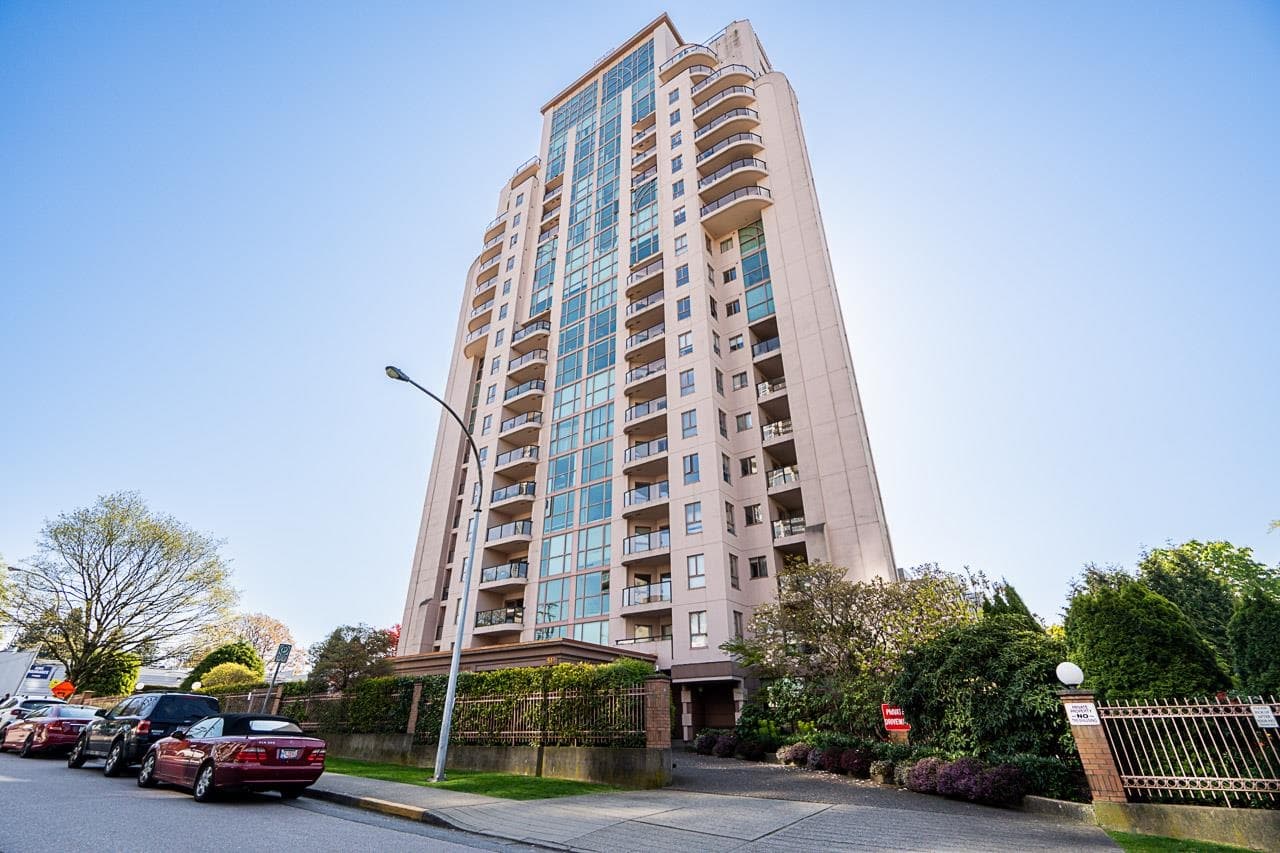 1904 - 612 Fifth Avenue, New Westminster