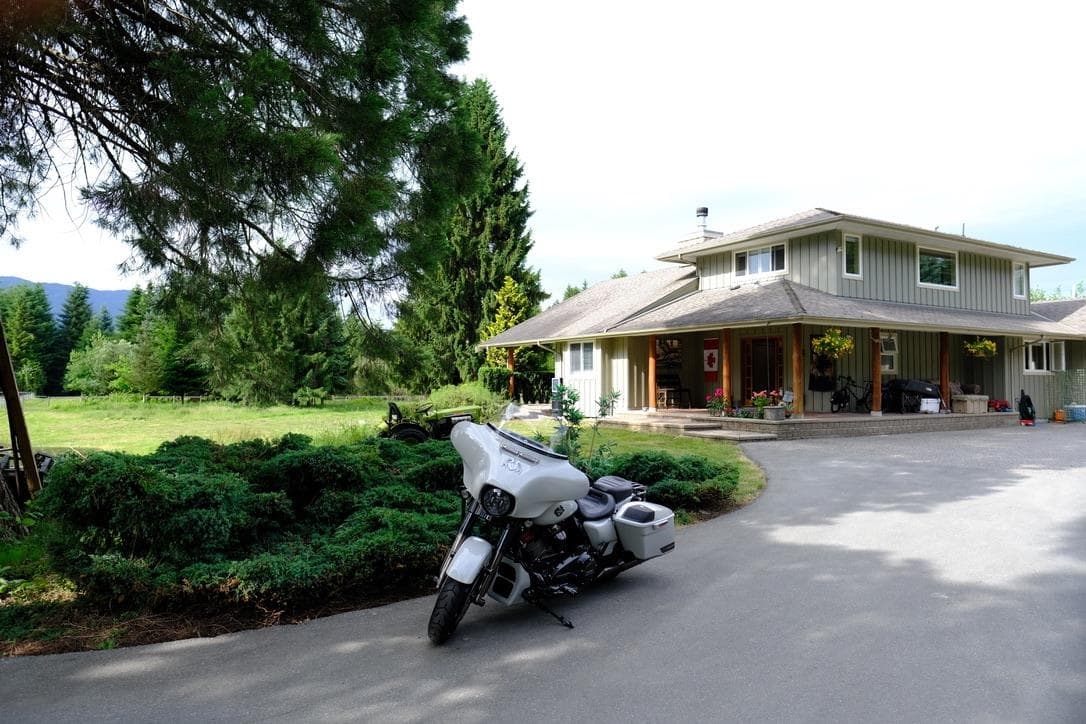 19465 Mcneil Road, Pitt Meadows, V3Y 1Z1 — photo 1