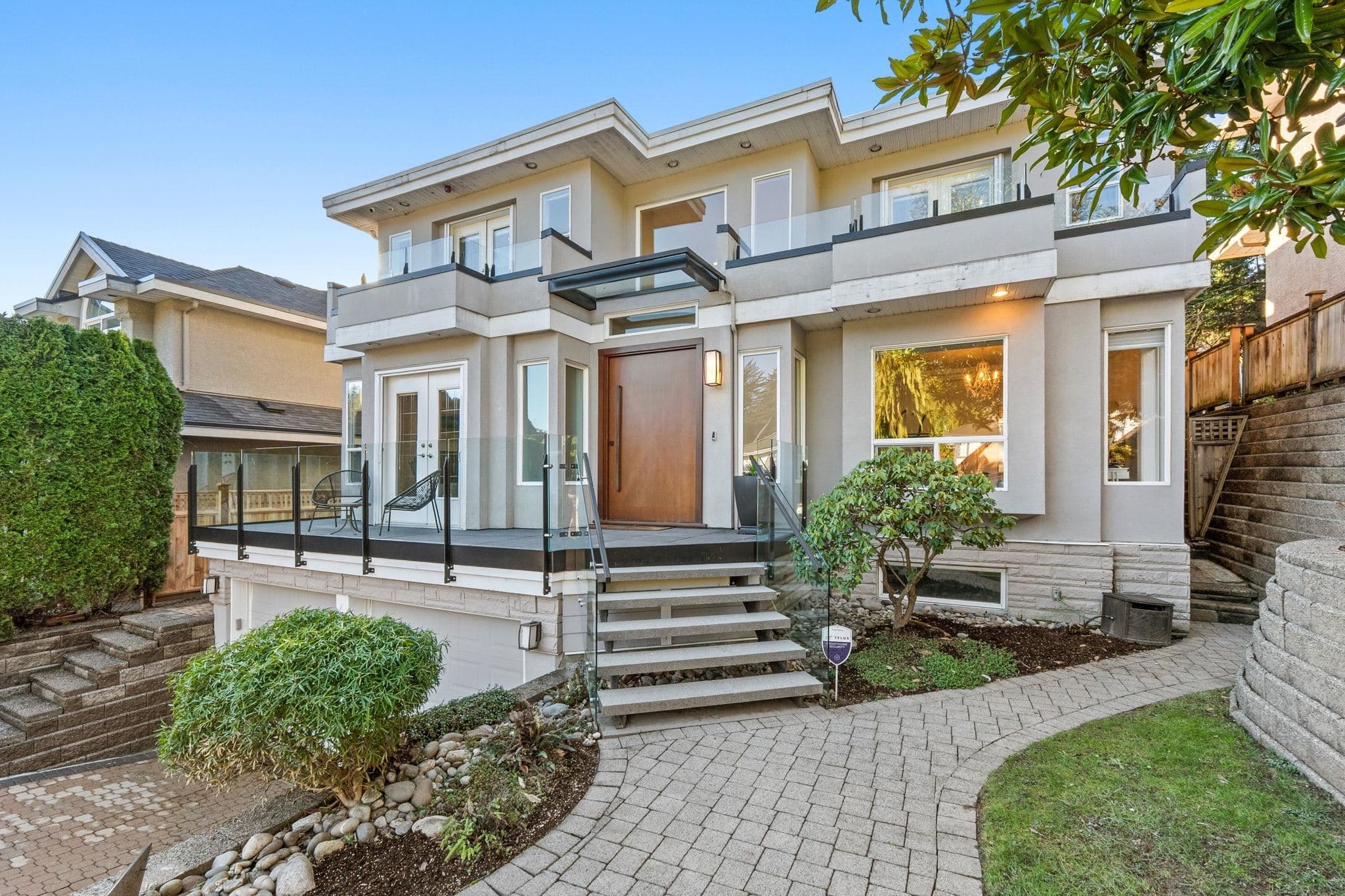 1725 Orkney Place, North Vancouver — sold