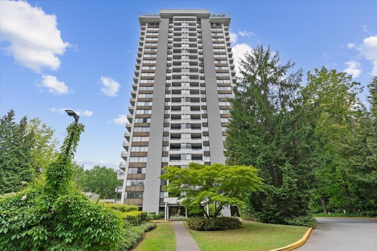 403 - 9521 Cardston Court, Burnaby