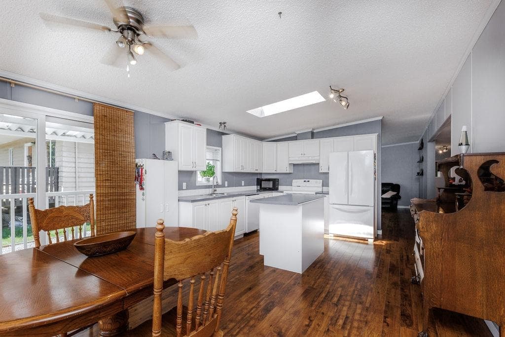 760 Hillcrest Road, Gibsons