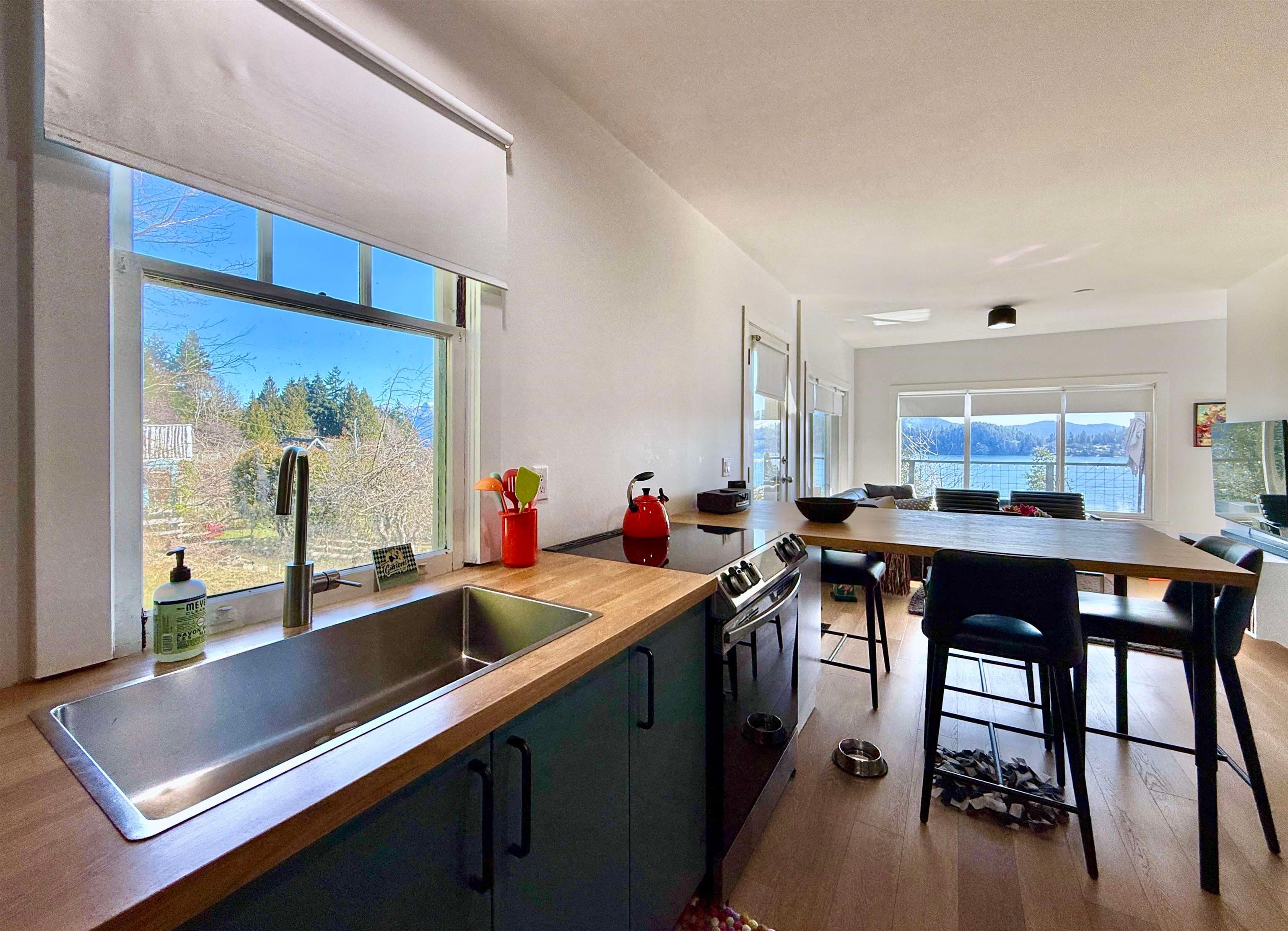 609 Glen Road, Gibsons, V0N 1V9 — photo 5