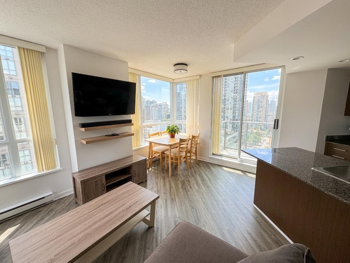 1602 - 1212 Howe Street, Vancouver