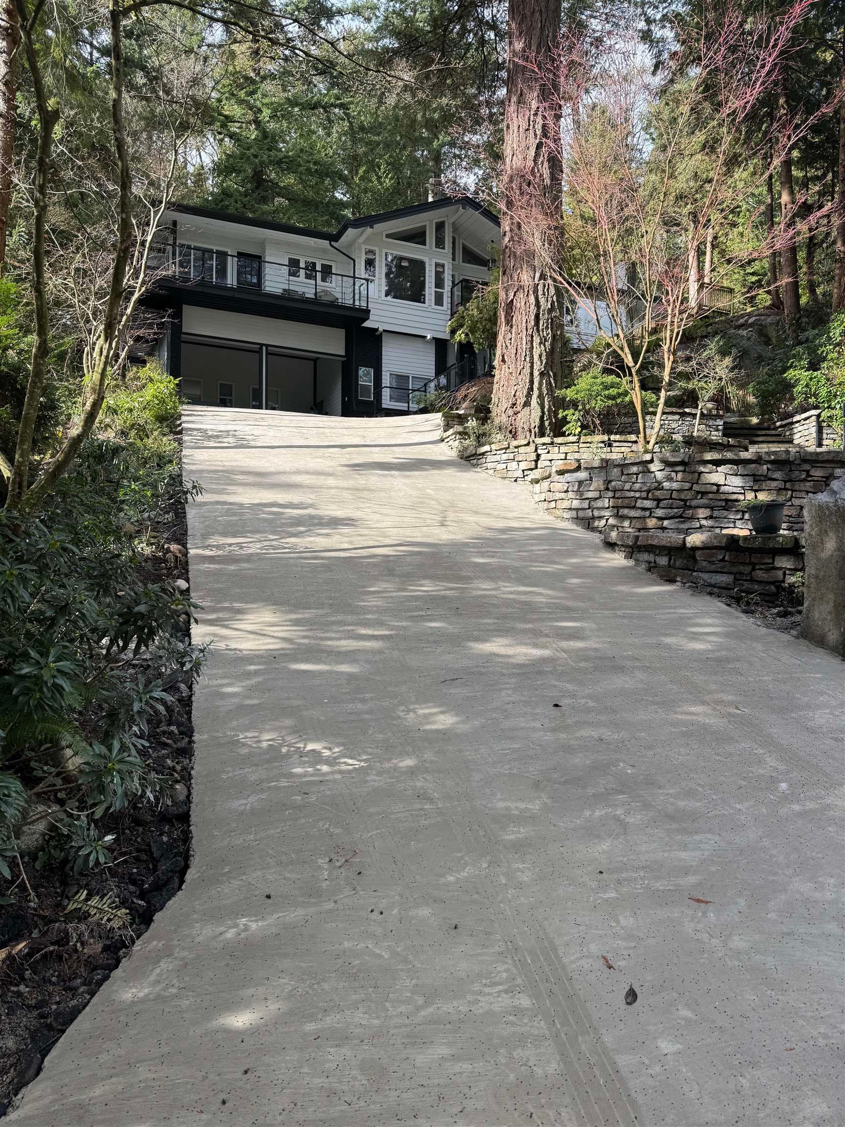 4621 Caulfeild Drive, West Vancouver, V7W 1E9 — photo 2