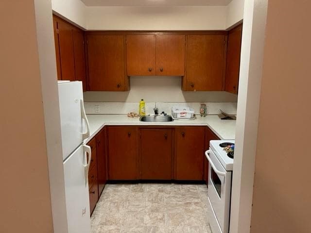 204 - 22535 Royal Crescent, Maple Ridge, V2X 2M2 — photo 2