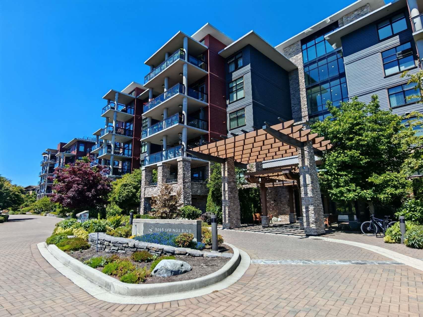 302 - 5055 Springs Boulevard, Tsawwassen — sold