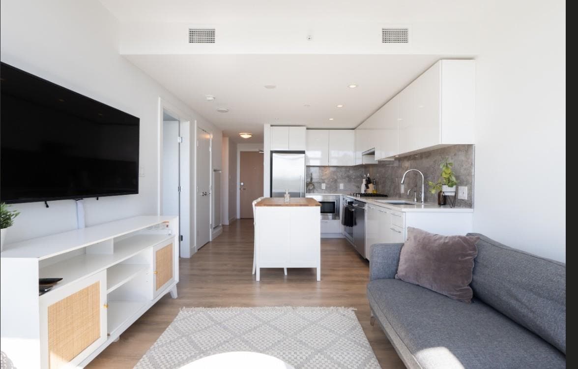 1508 - 8538 River District Crossing, Vancouver