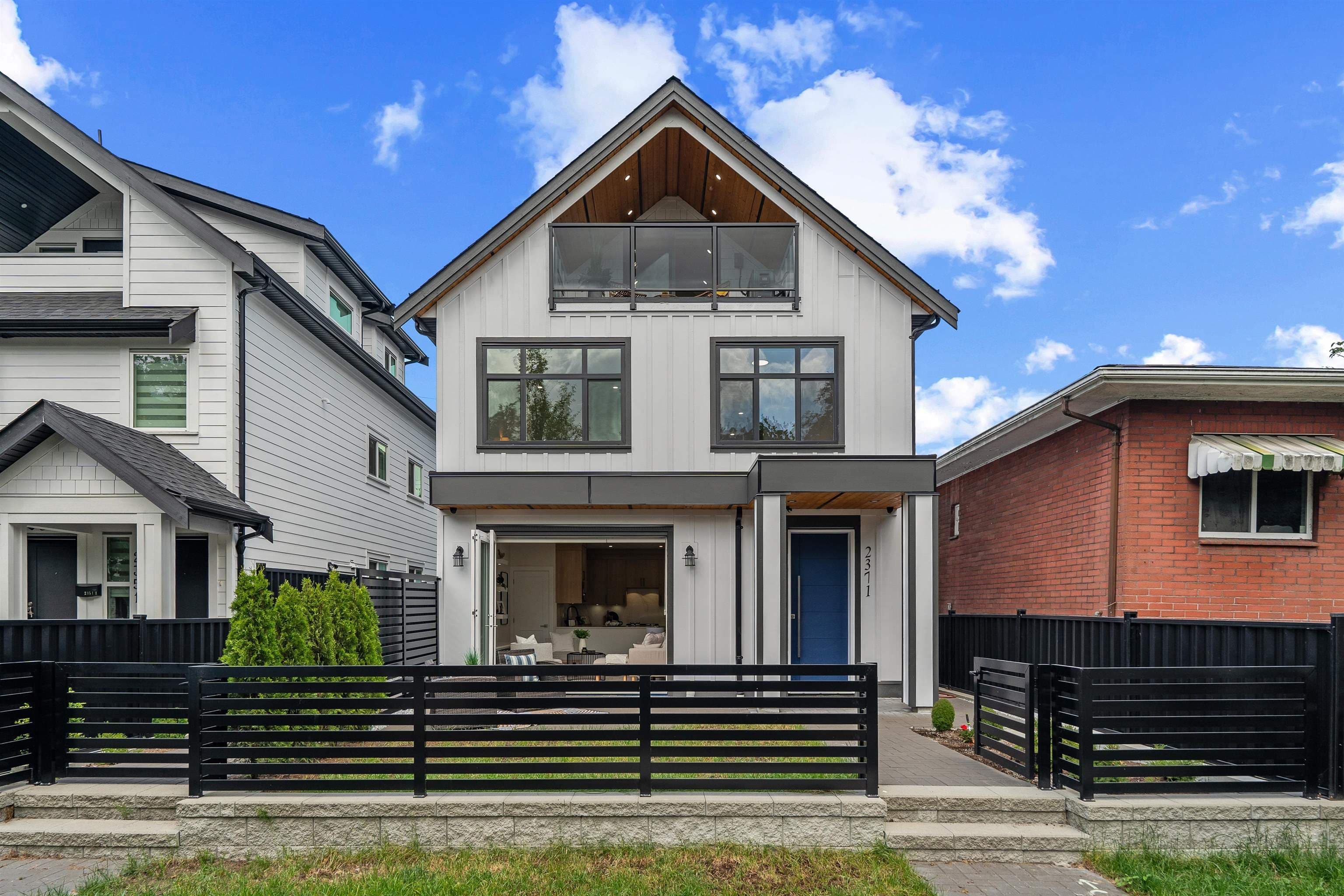 2371 Adanac Street, Vancouver