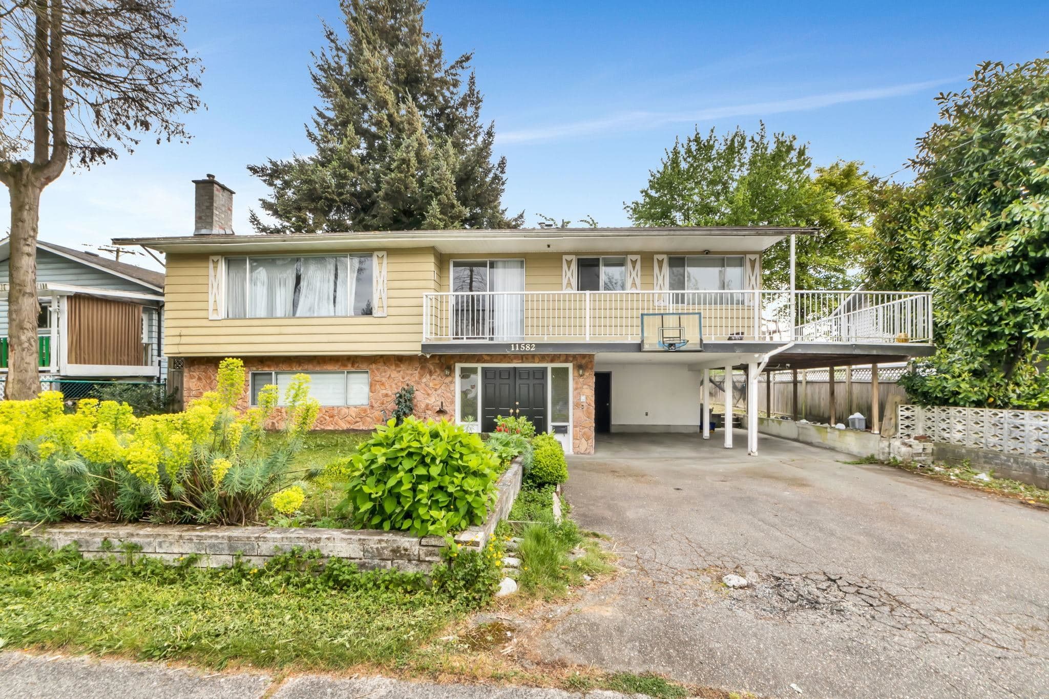 11582 84a Avenue, Delta