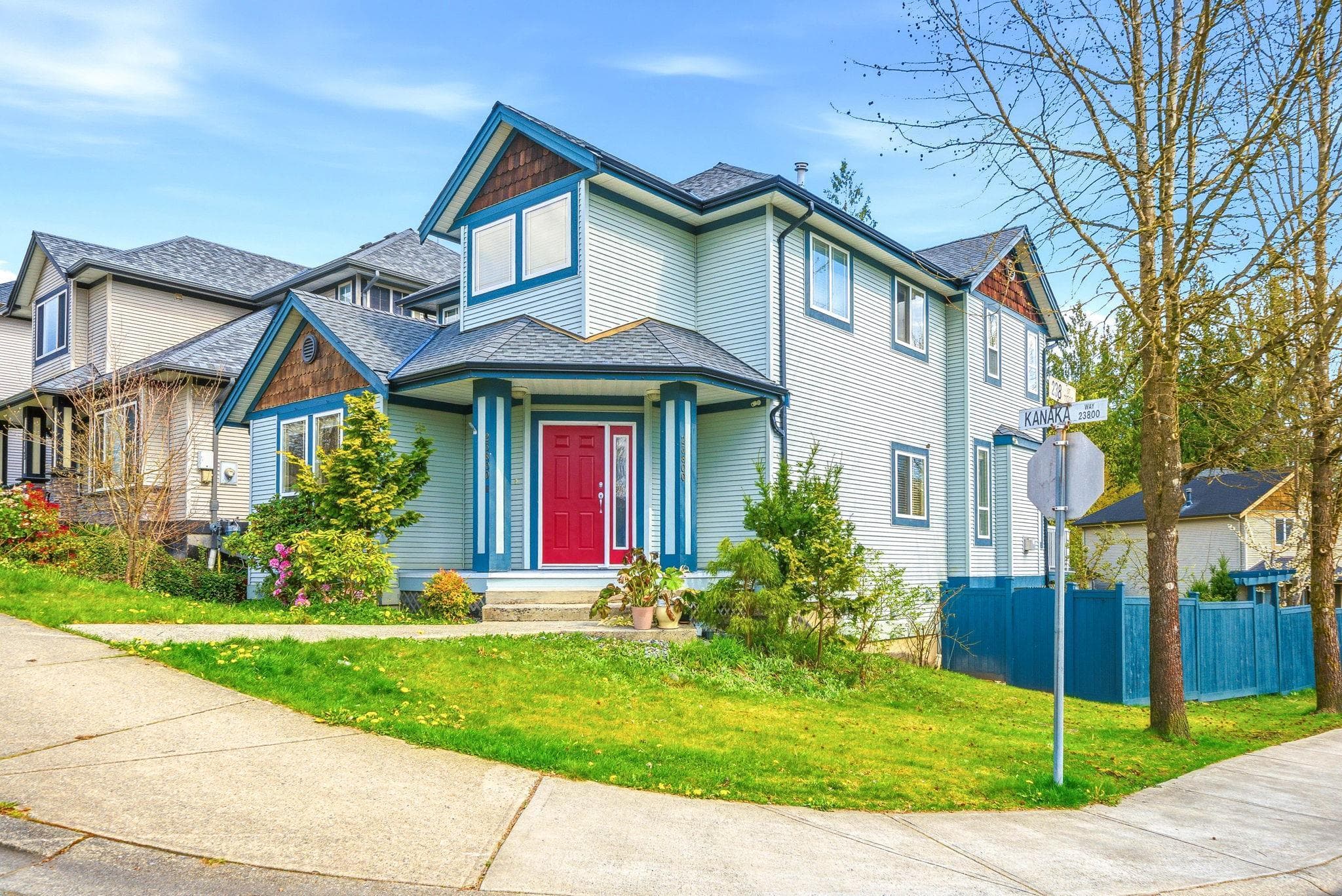 23800 Kanaka Way, Maple Ridge, V2W 1E5 — photo 1