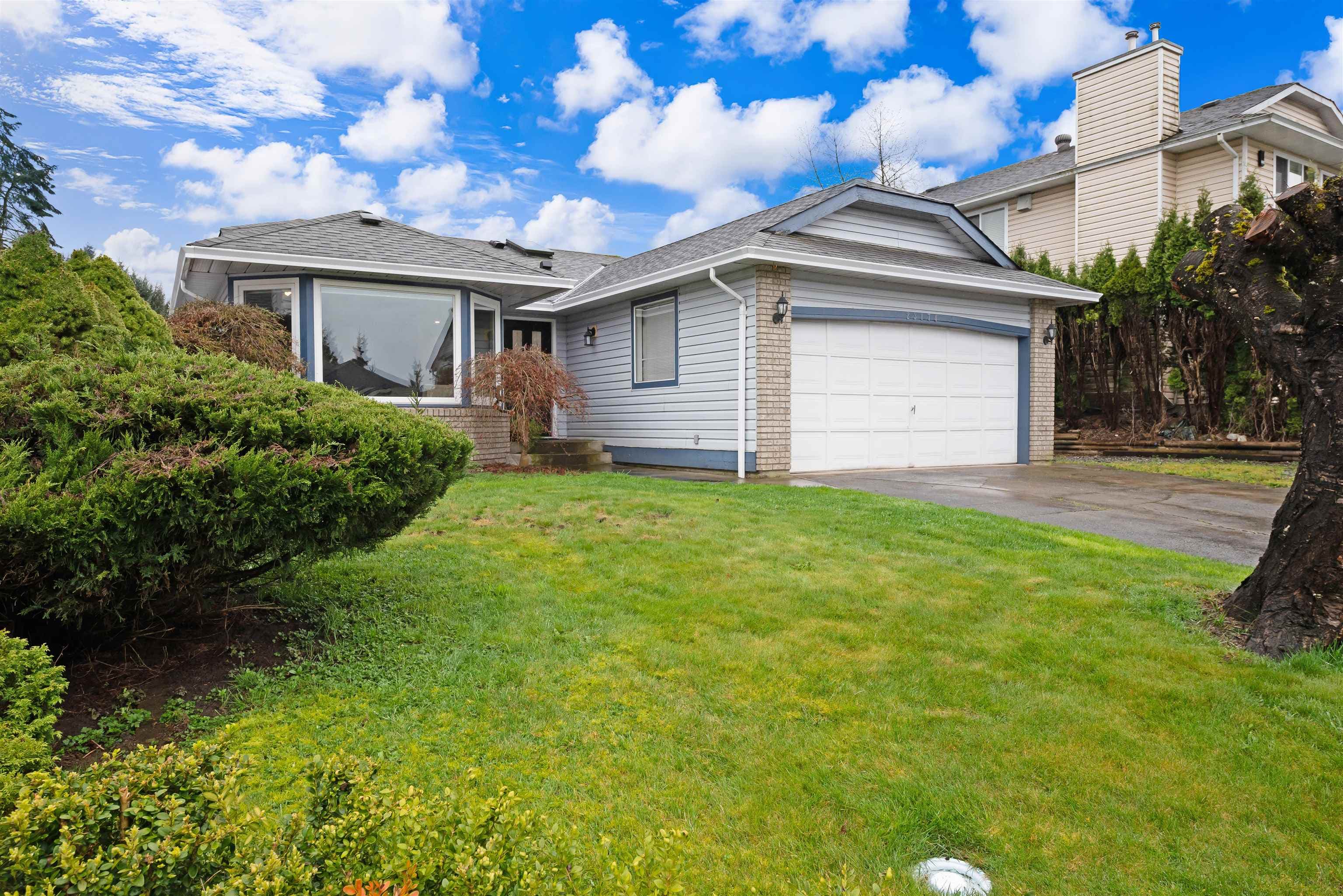 23174 124a Avenue, Maple Ridge, V2X 0G2 — photo 1